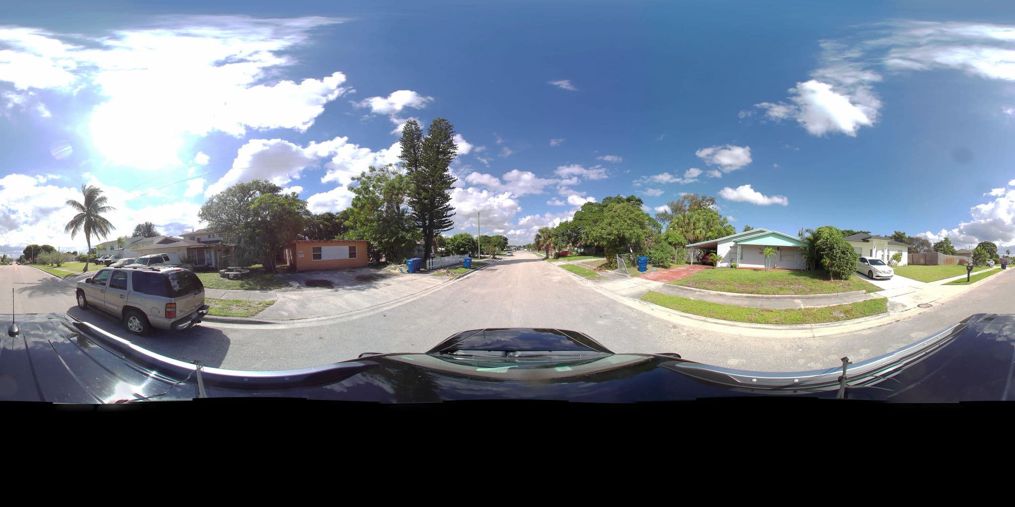 Street view near The Clinton Hotel, Mangonia Park — © eyoung_wsb (CC BY-SA · Mapillary)