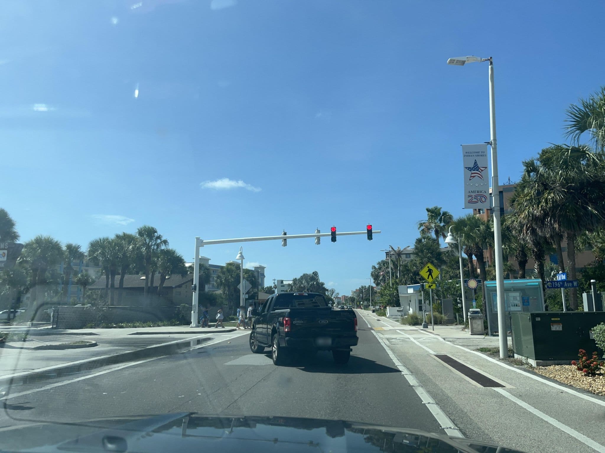 Street view near Sun King, Indian Shores — © DriveWithHoang (CC BY-SA · Mapillary)