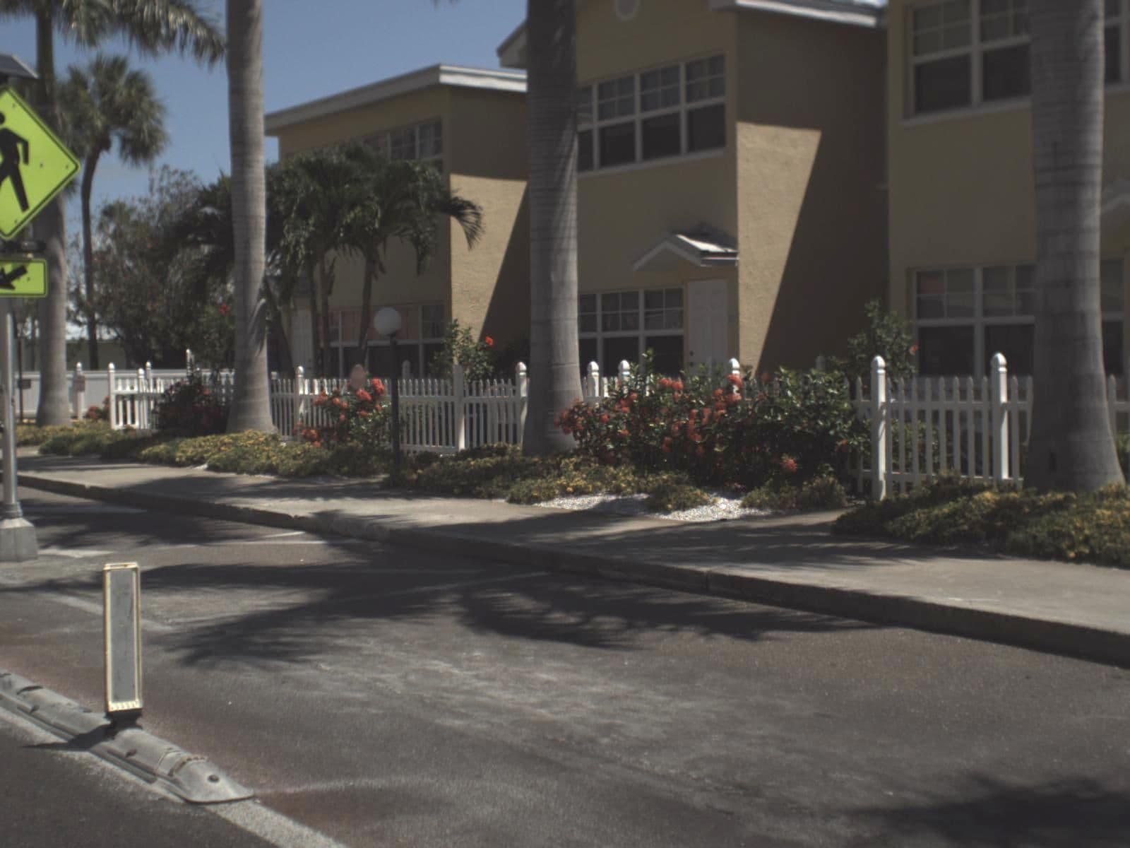 Street view near D building, Indian Shores — © fdot_vl (CC BY-SA · Mapillary)