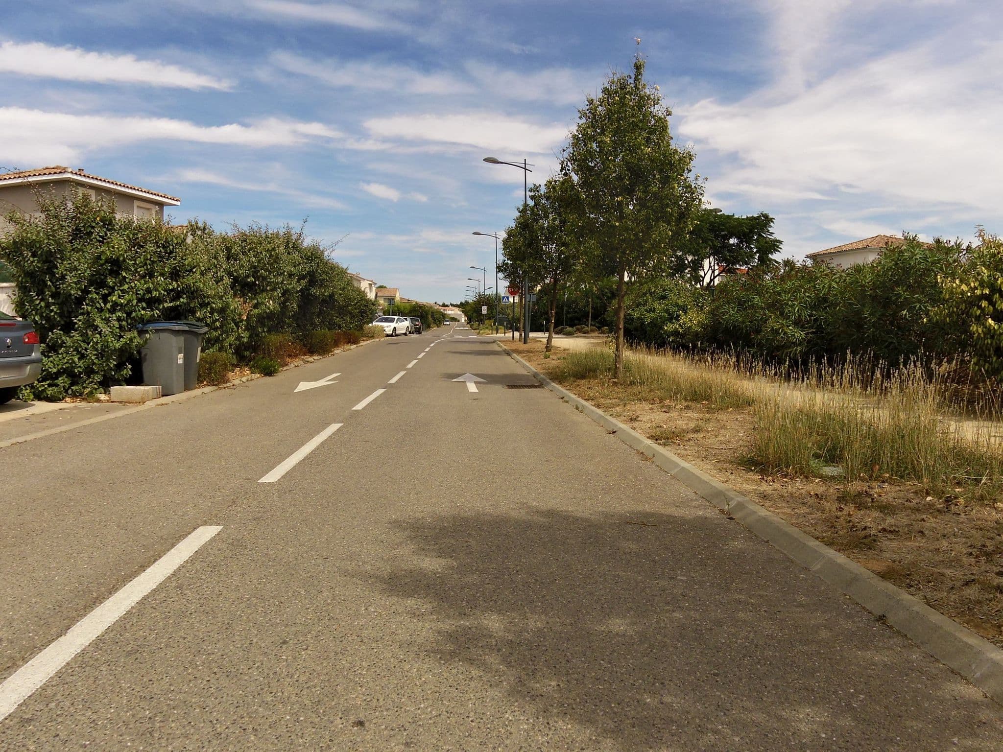 Street view near La maison du bonheur, Aimargues — © balooval (CC BY-SA · Mapillary)