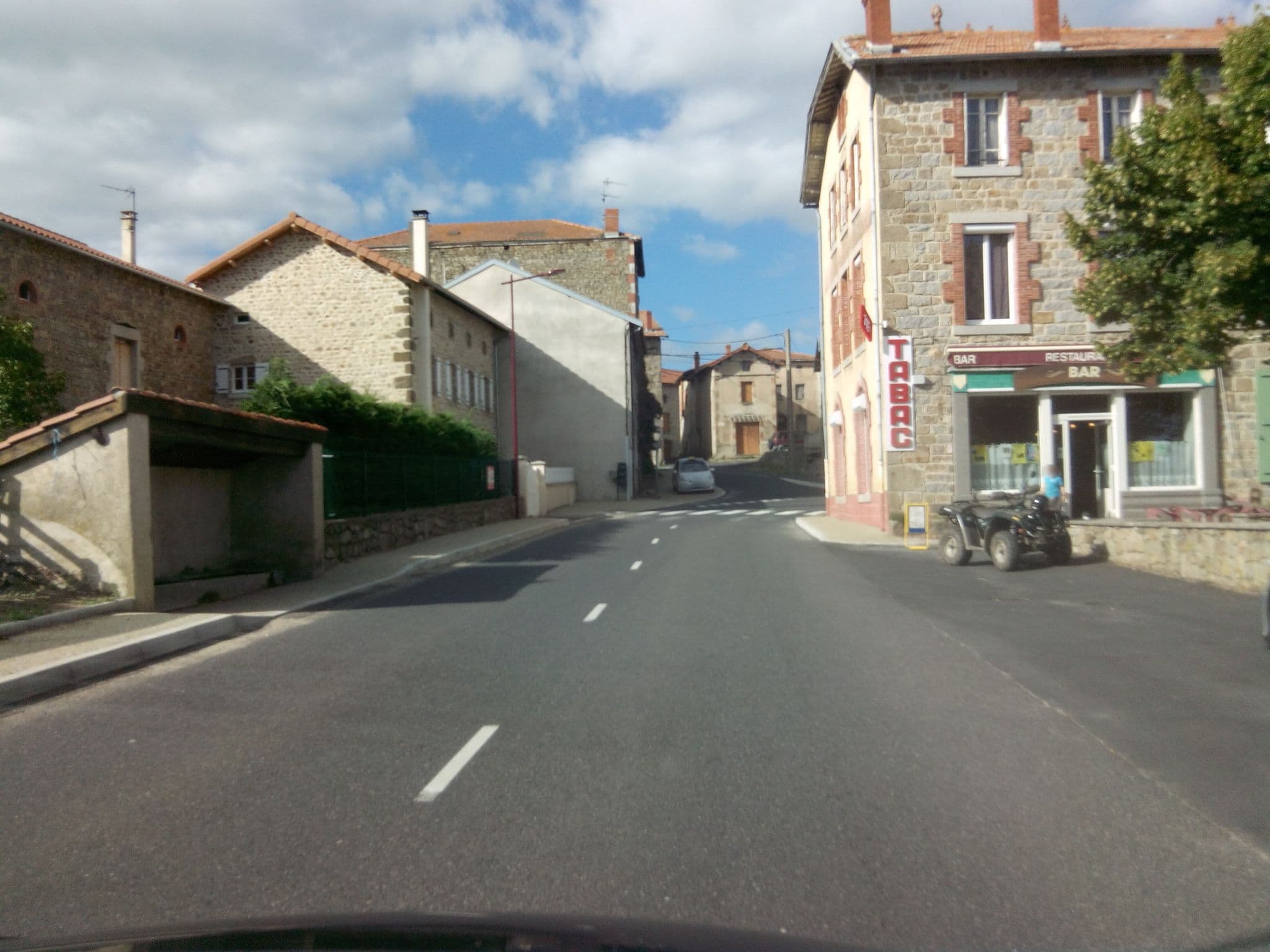 Street view near Hôtel des Voyageurs, Vorey — © alainproviste (CC BY-SA · Mapillary)
