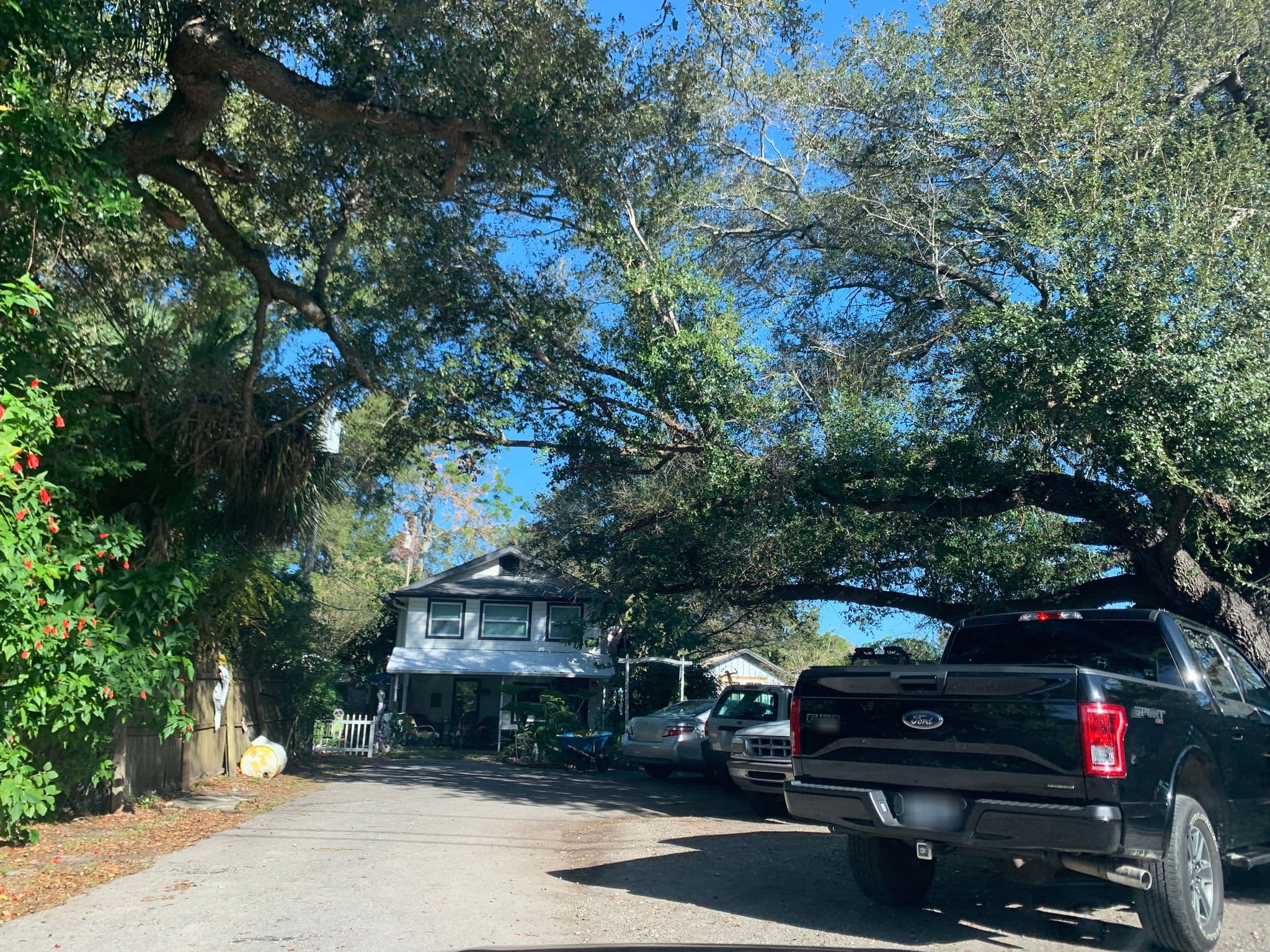 Street view near Sunset House and Gardens, Clearwater — © mindplayer (CC BY-SA · Mapillary)