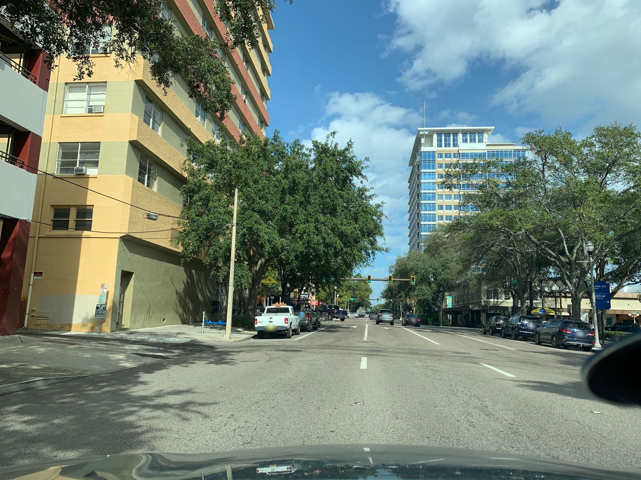 Street view near Coronet Condo's, St. Petersburg — © samsamples (CC BY-SA · Mapillary)