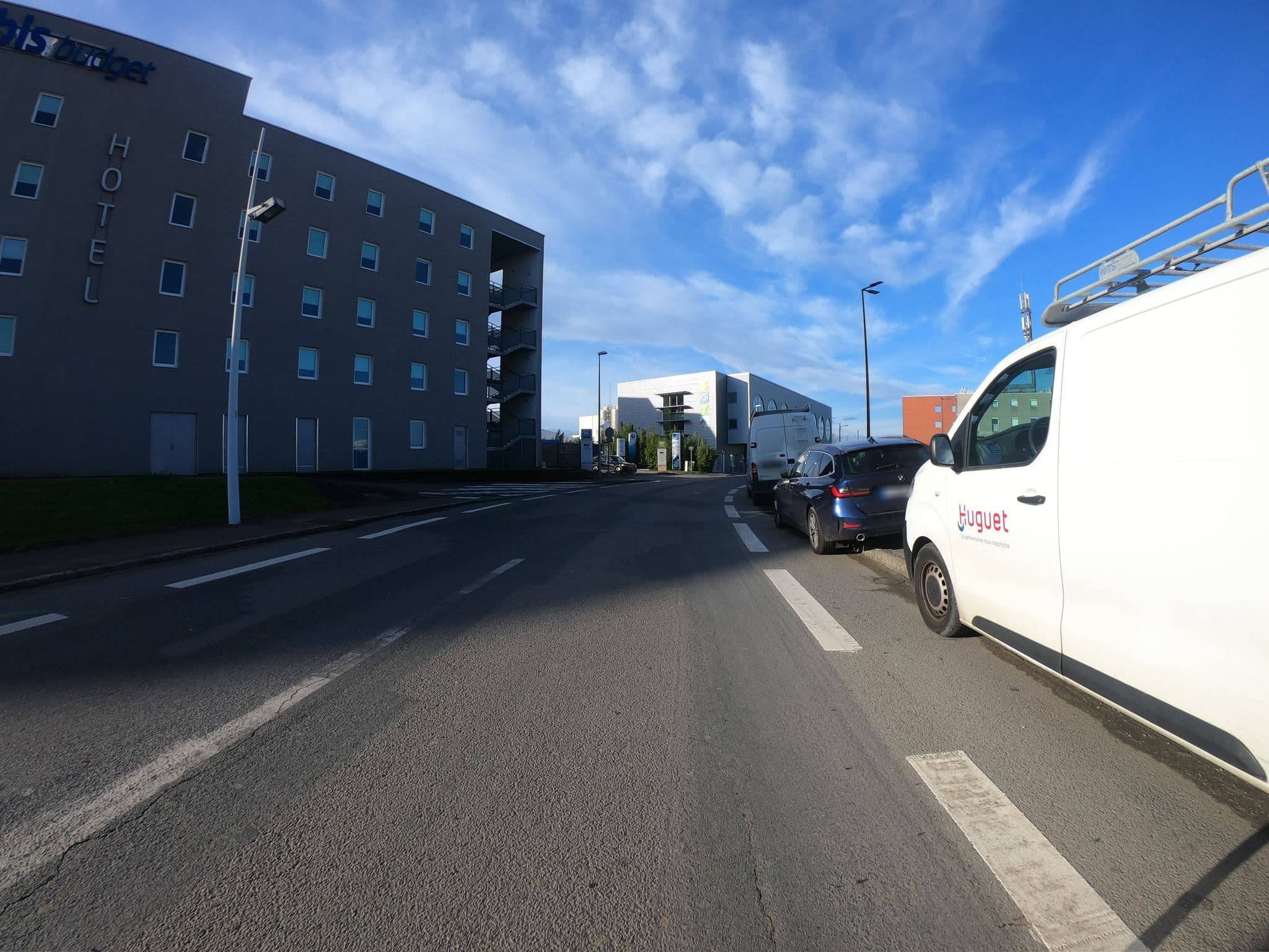 Street view near Hôtel Ibis Budget Nantes Rezé Aeroport, Rezé — © cartocite (CC BY-SA · Mapillary)