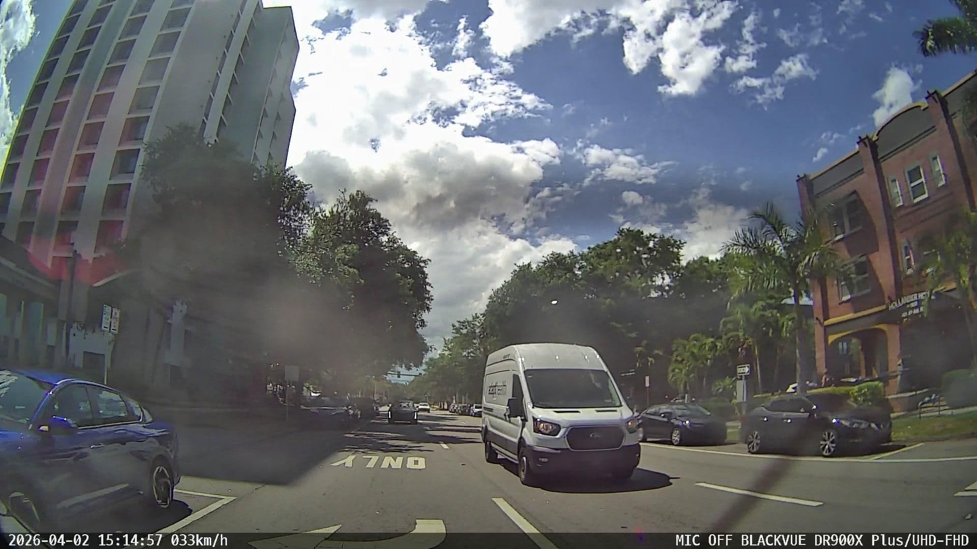 Street view near The Pool Bar @ Hollander Hotel, St. Petersburg — © allen (CC BY-SA · Mapillary)