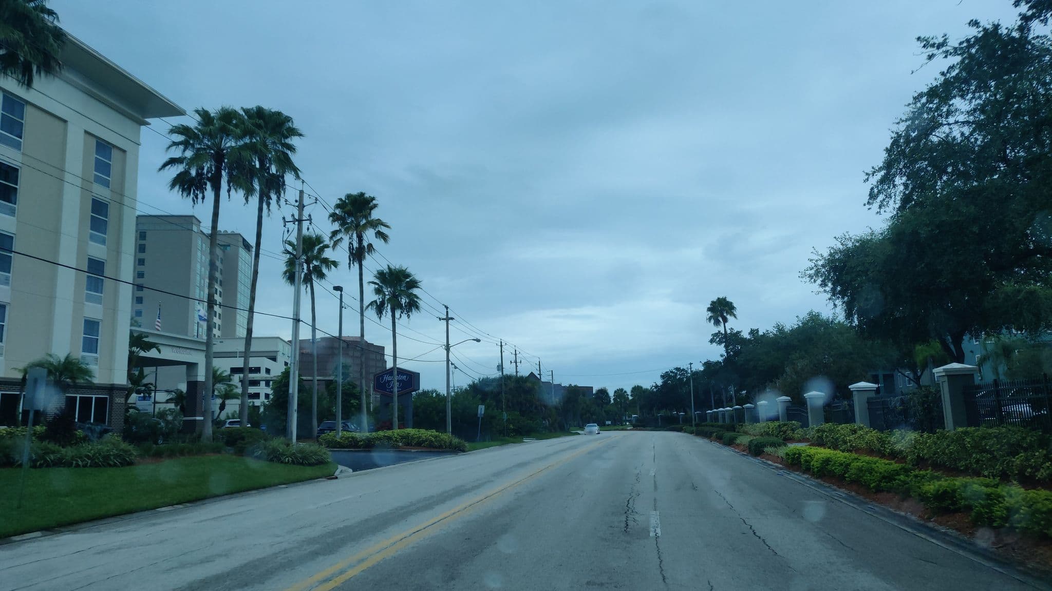 Street view near Hampton by Hilton, Town 'n' Country — © tedwards36 (CC BY-SA · Mapillary)