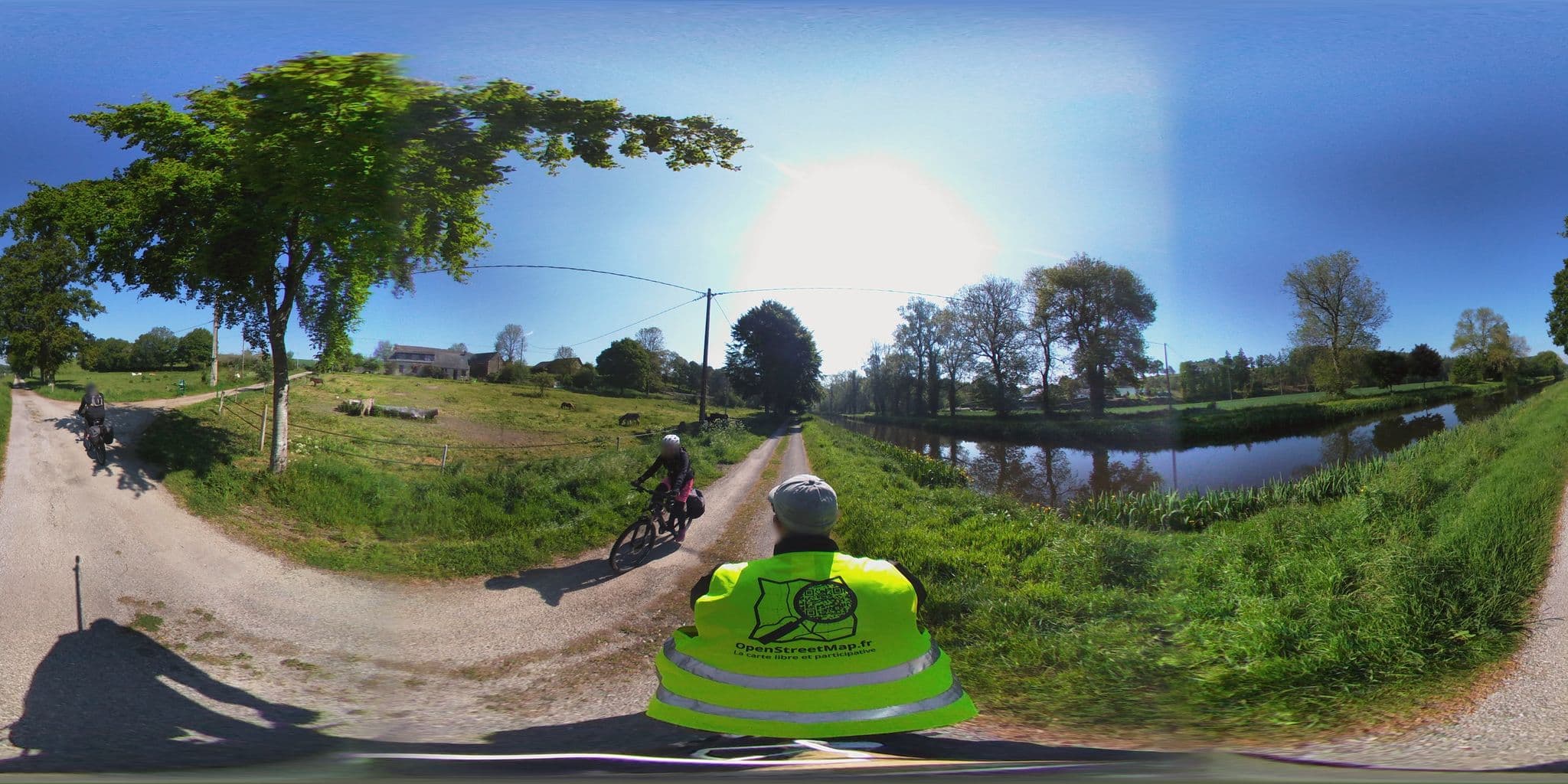 Street view near Les ânes sont dans le pré, Carhaix-Plouguer — © ev1velodyssee (CC BY-SA · Mapillary)