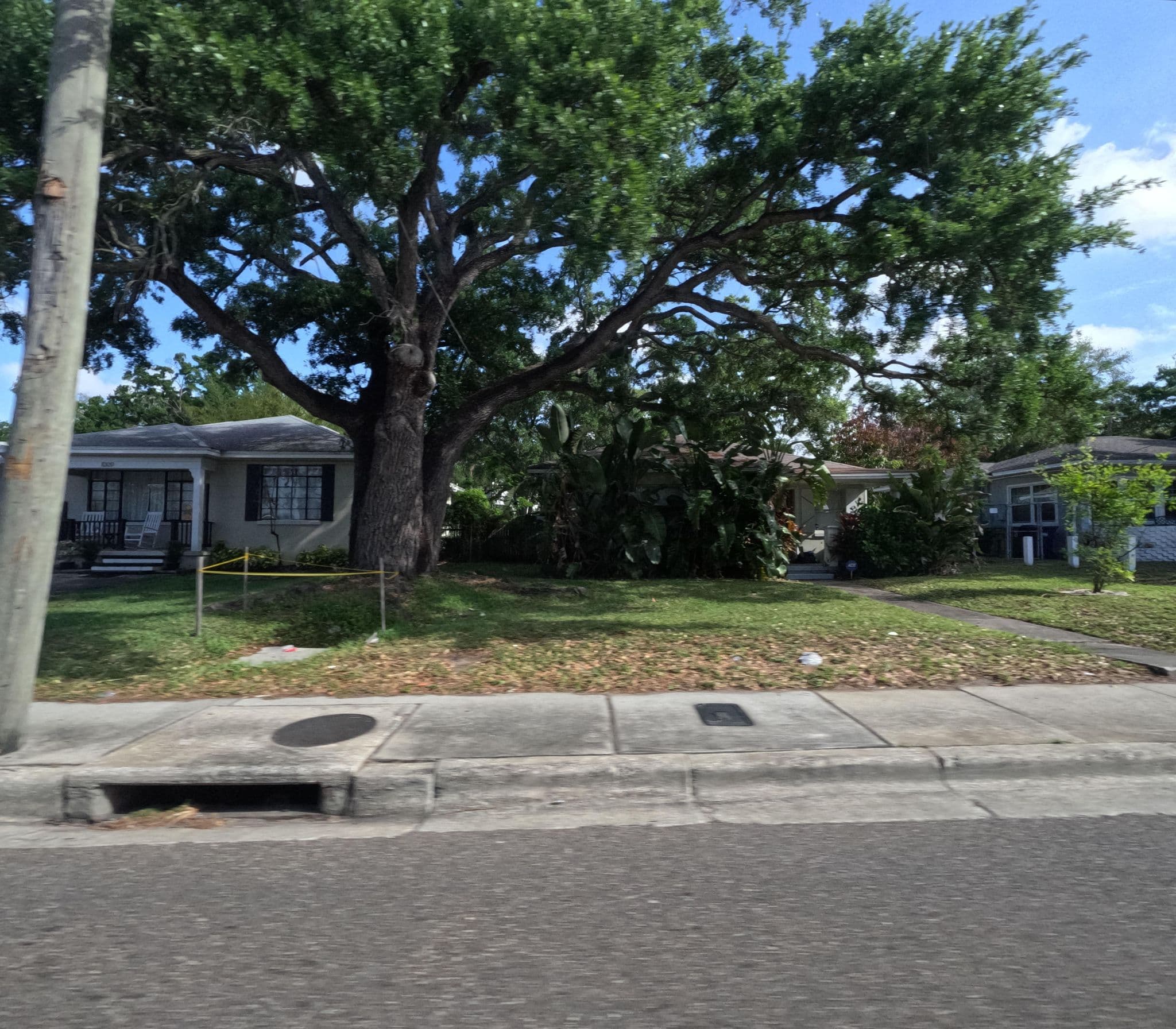 Street view near Riverside Air Bnb, Tampa — © allen (CC BY-SA · Mapillary)