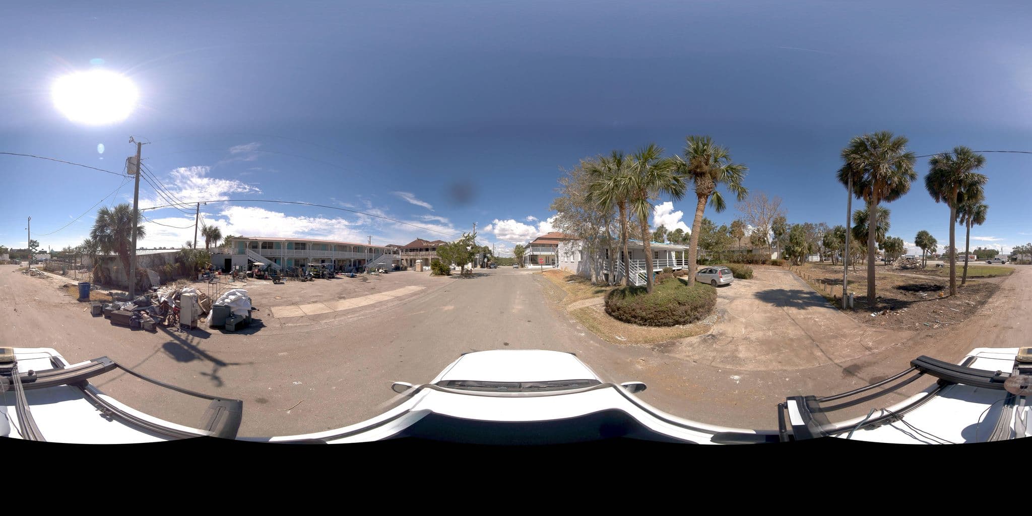 Street view near Cedar Inn Cedar Key, Inglis — © Sitetour (CC BY-SA · Mapillary)