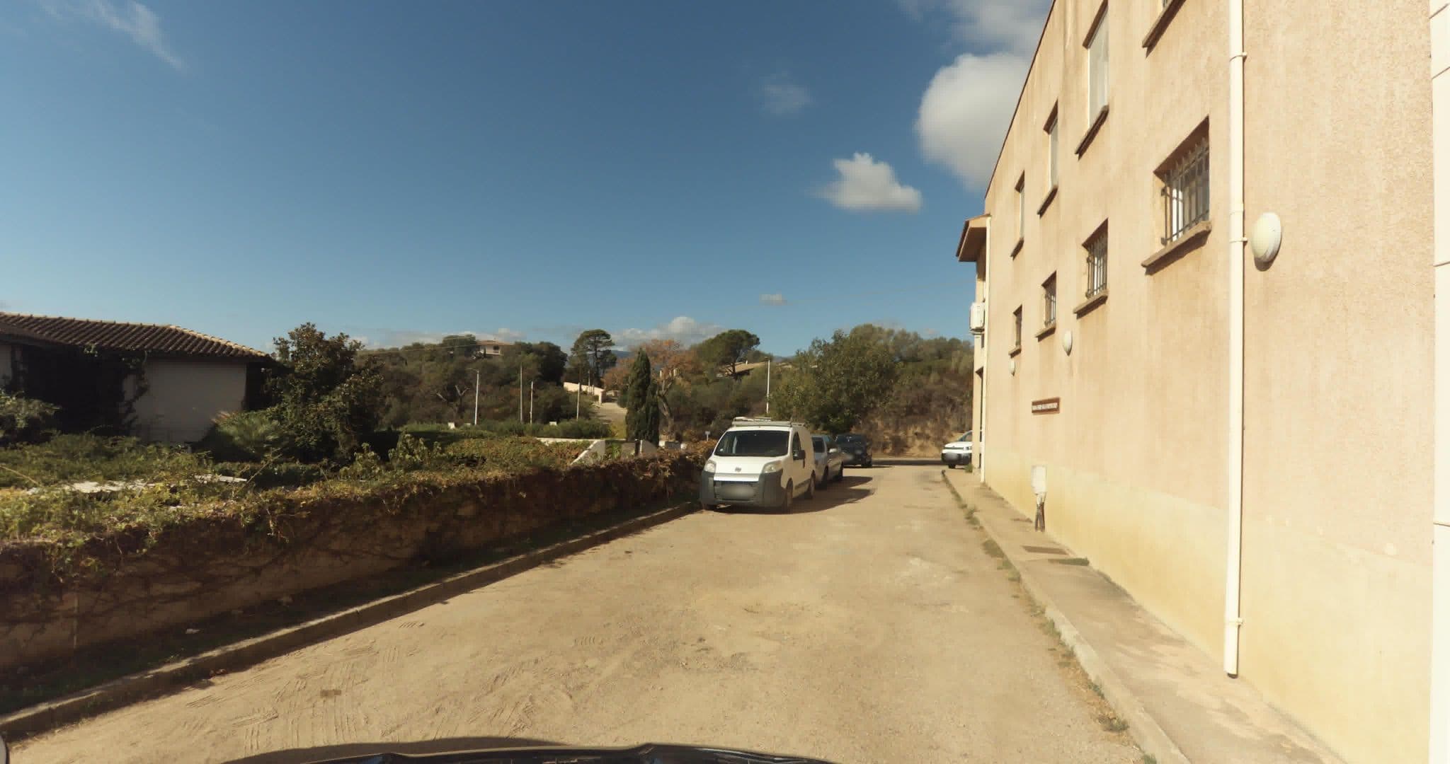 Street view near Le Roi Theodore, Porto-Vecchio — © sogefi (CC BY-SA · Mapillary)