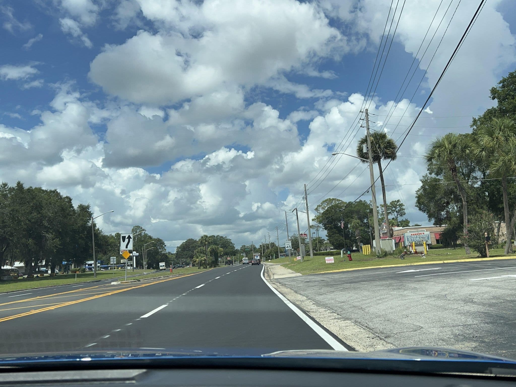 Street view near Rodeway Inn, Silver Springs — © Satsuka_Osaka (CC BY-SA · Mapillary)