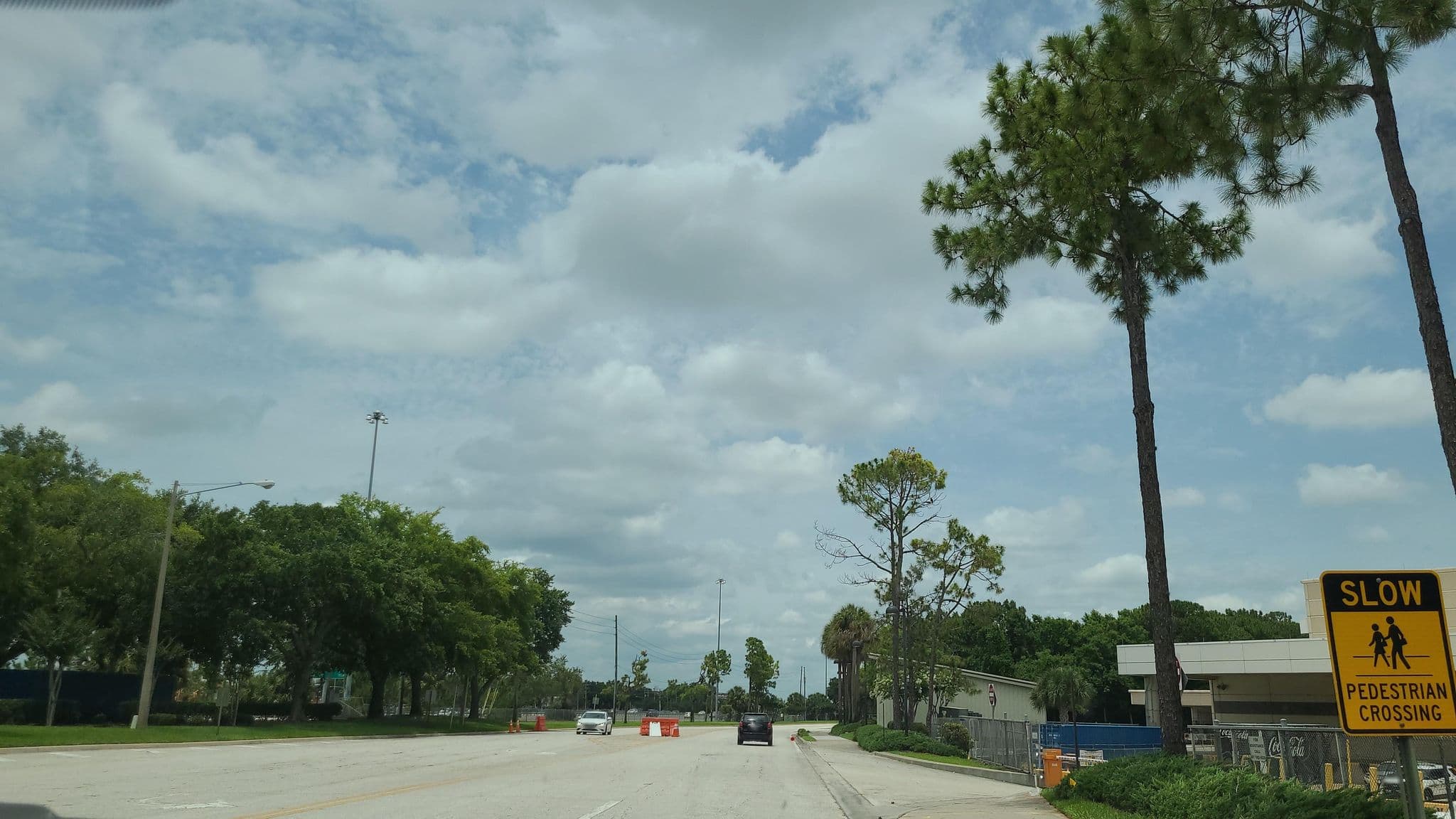 Street view near Salon 7 - Rosen Plaza, Doctor Phillips — © jacklehoullier (CC BY-SA · Mapillary)