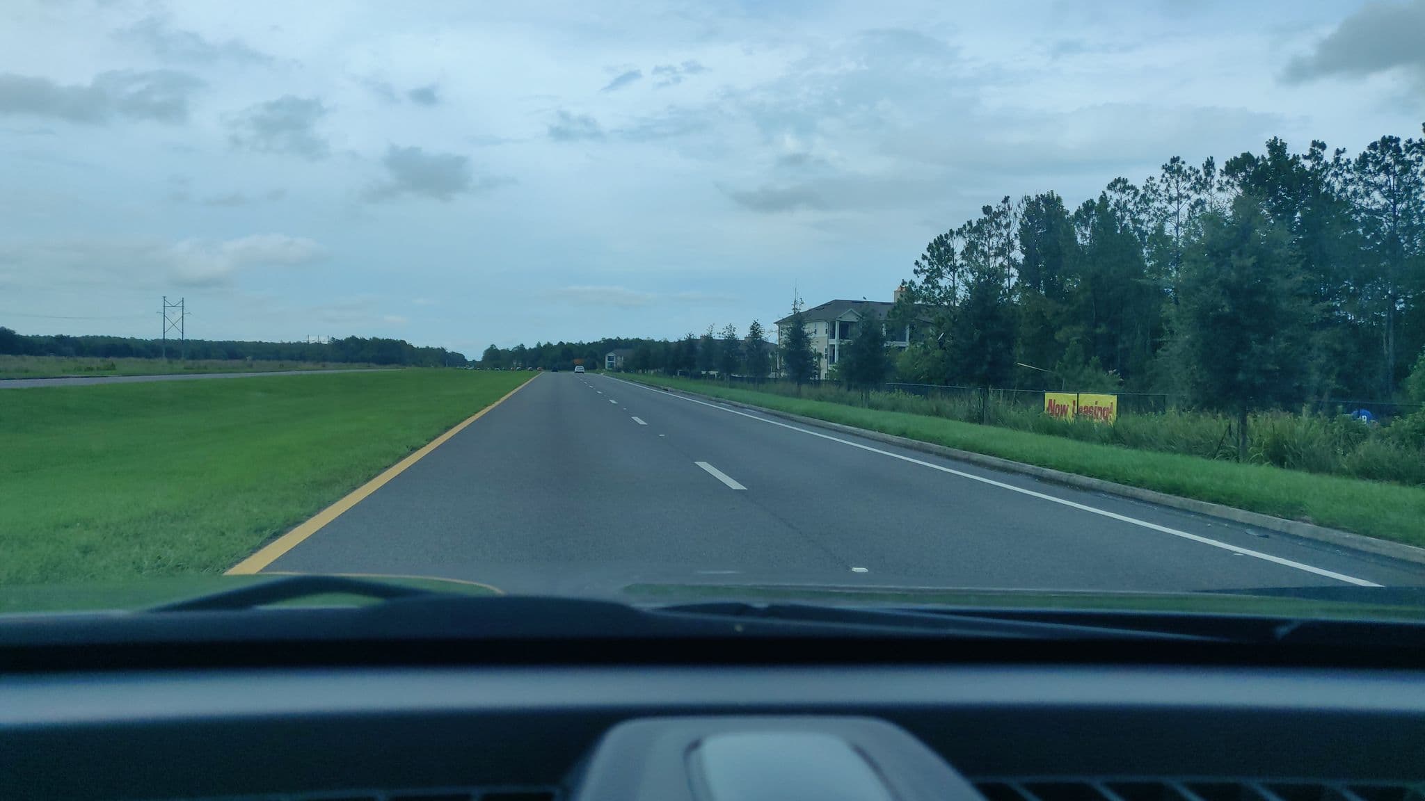 Street view near Blue Tree Resort, Hunters Creek — © tedwards36 (CC BY-SA · Mapillary)
