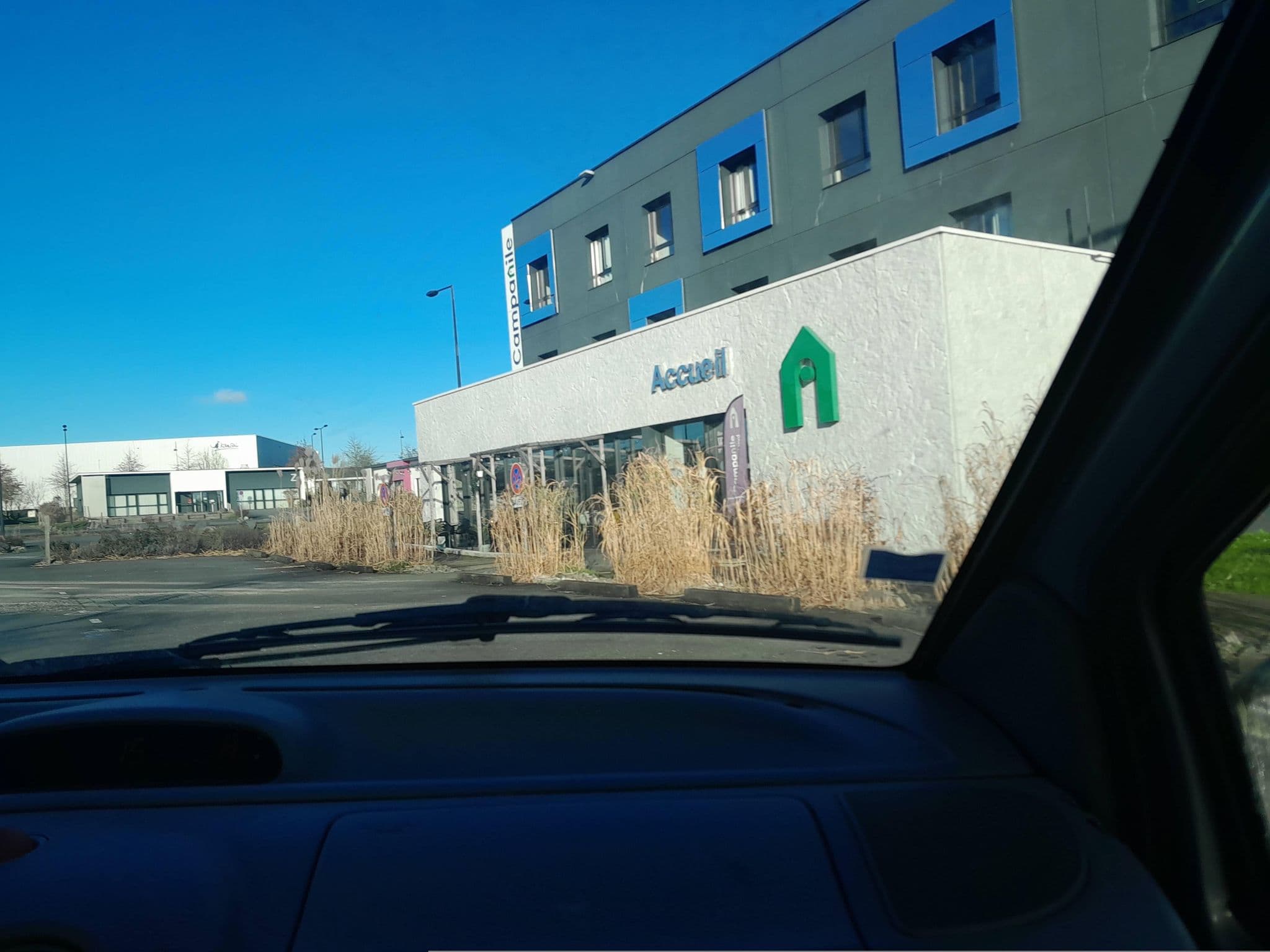 Street view near Campanile, Laval — © hautetension08 (CC BY-SA · Mapillary)