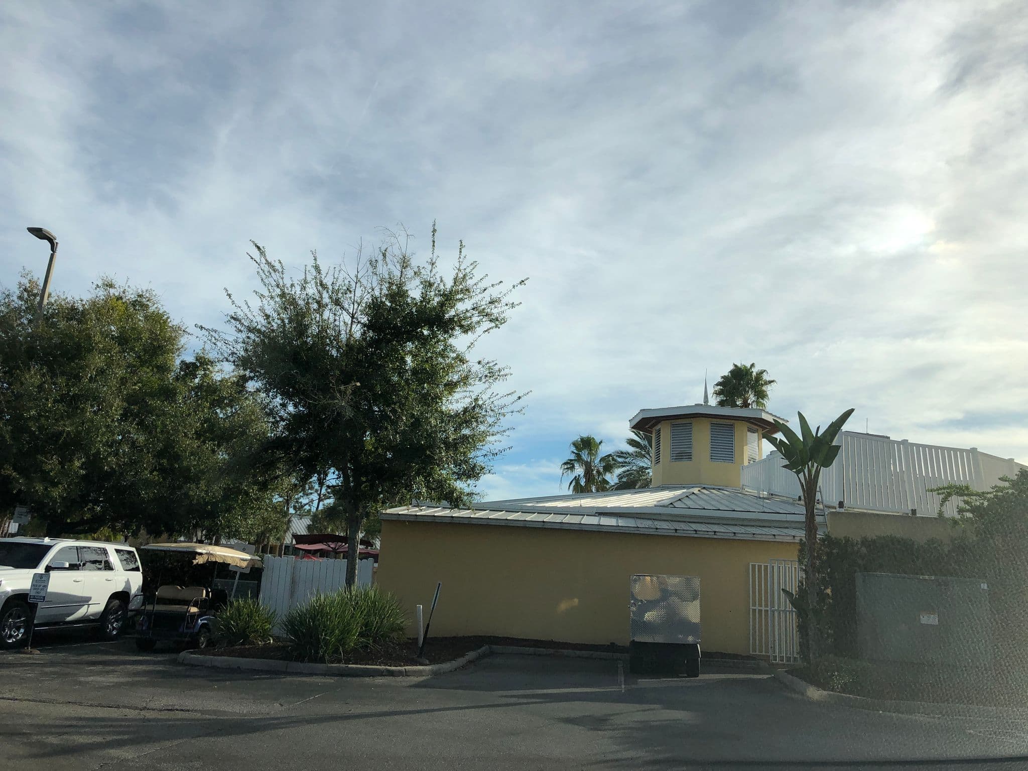 Street view near Wyndham Orlando Resort, Tangelo Park — © esmoley (CC BY-SA · Mapillary)