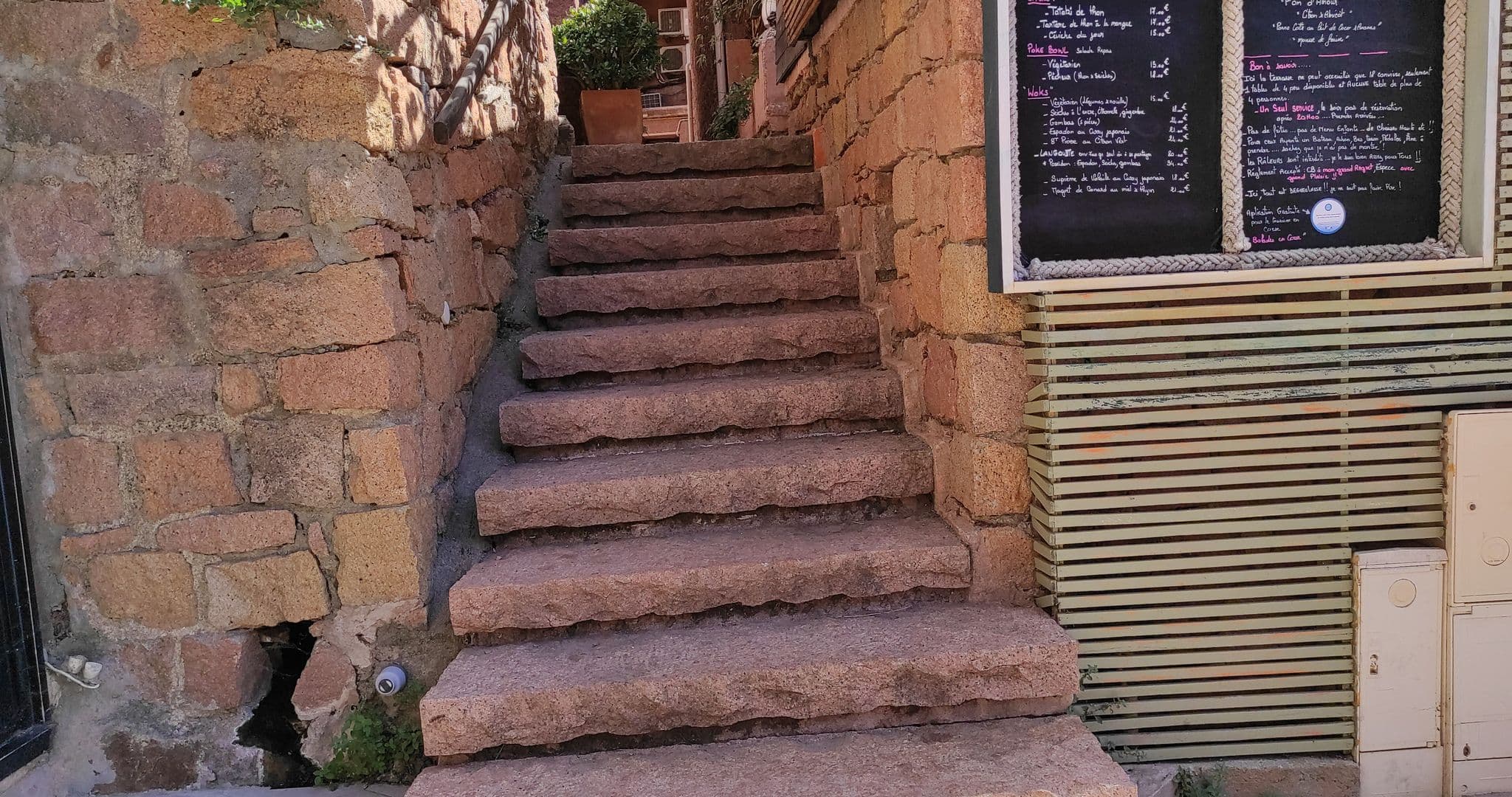 Street view near Le Golfe, Cargèse — © yod4z (CC BY-SA · Mapillary)