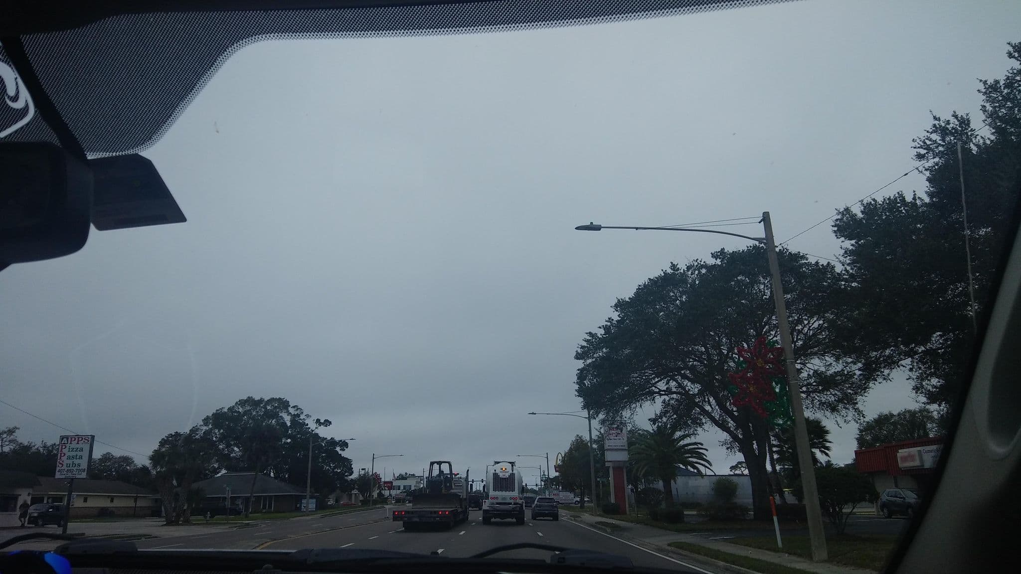 Street view near Floridian Sunshine Inn, Buenaventura Lakes — © jacklehoullier (CC BY-SA · Mapillary)