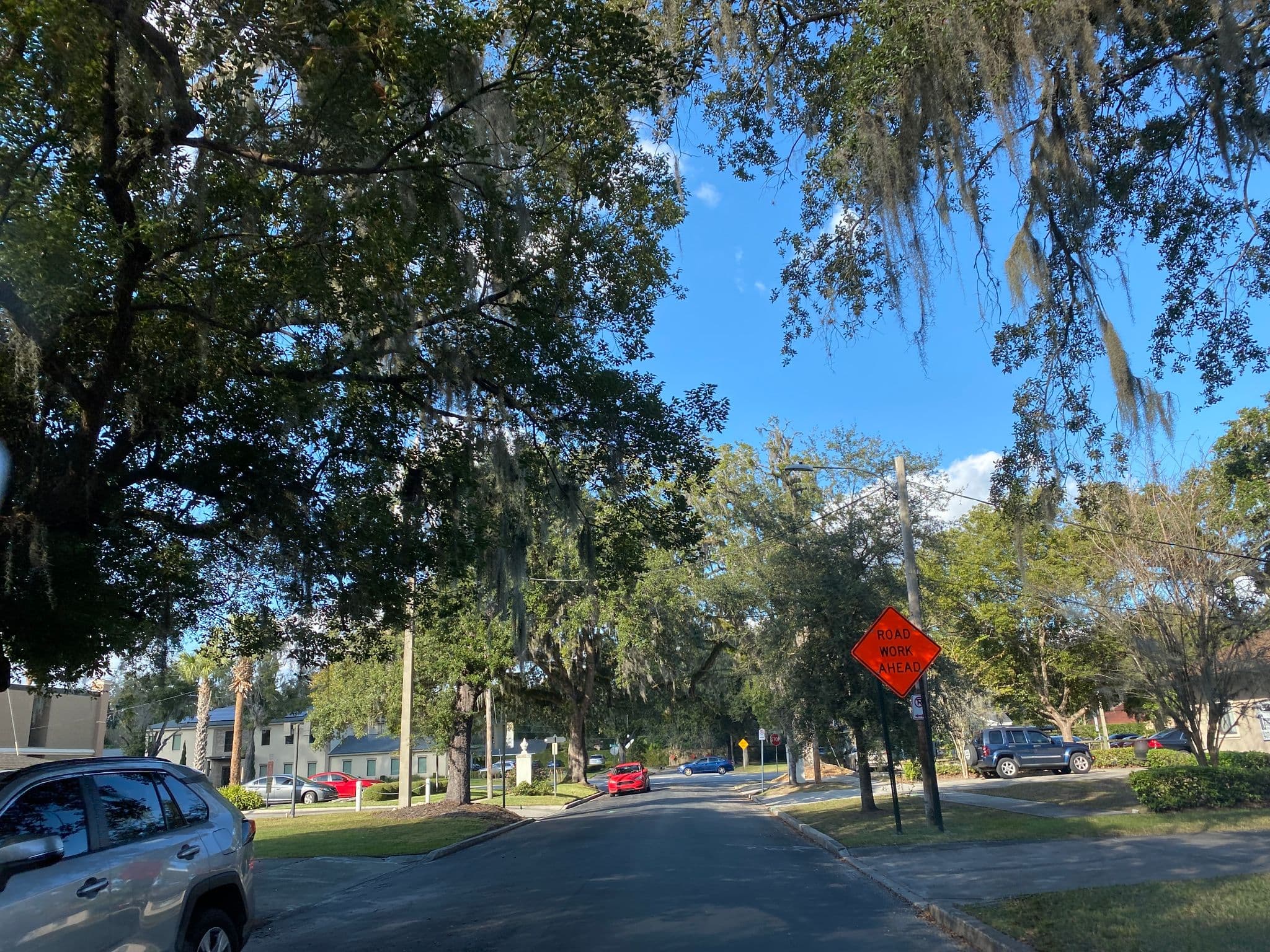 Street view near Tropic Star Lodge, Orlando — © mrfontana (CC BY-SA · Mapillary)