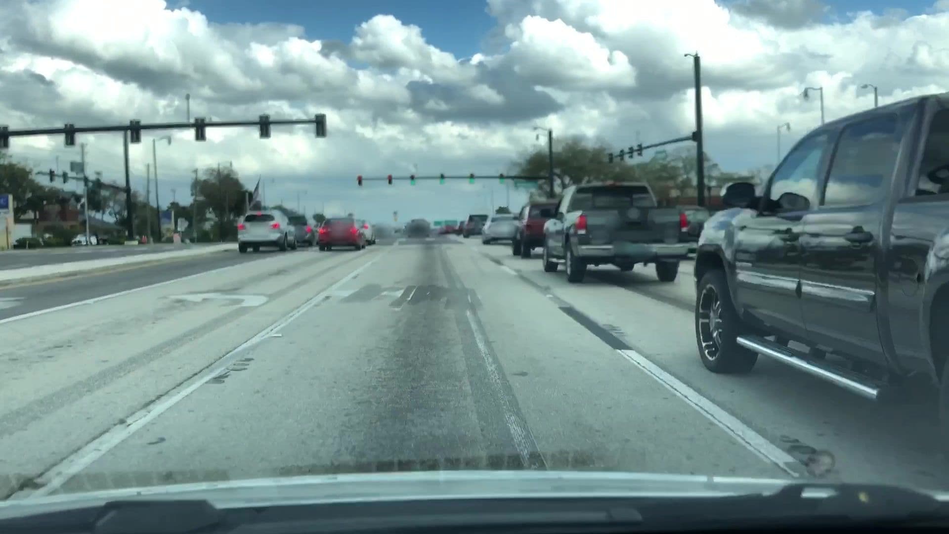 Street view near Hilton's Crystal Ballrom, Altamonte Springs — © lvl5 (CC BY-SA · Mapillary)