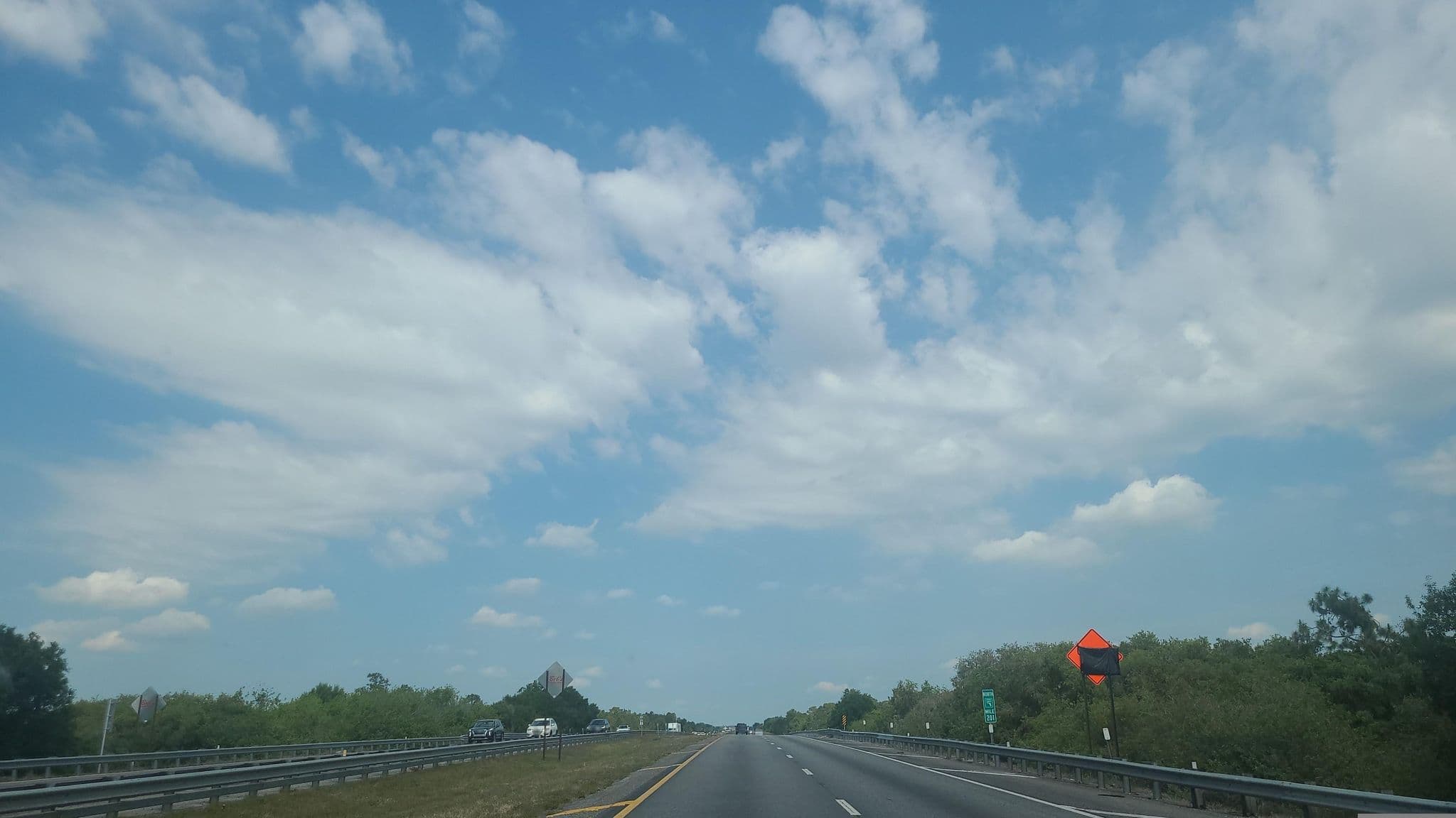 Street view near Mile Marker 201 Fun Club, Fellsmere — © jacklehoullier (CC BY-SA · Mapillary)