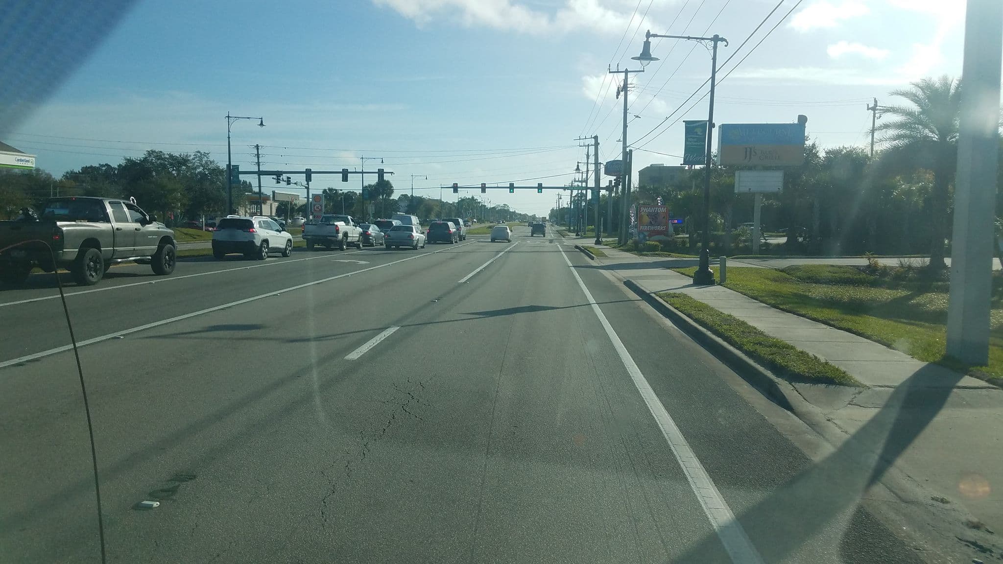 Street view near Econo Lodge, June Park — © jbthemilker (CC BY-SA · Mapillary)