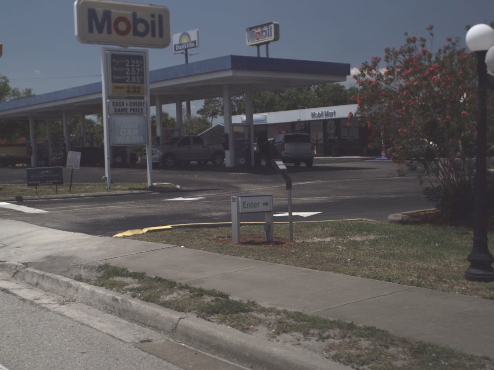 Street view near Holiday Inn Express Melbourne, June Park — © fdot_vl (CC BY-SA · Mapillary)