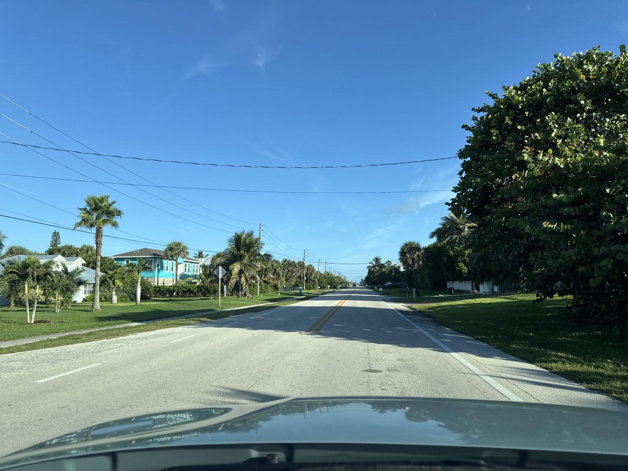 Street view near La Casita Azul, Micco — © mobileimagery (CC BY-SA · Mapillary)