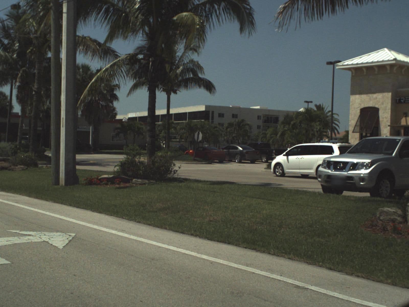 Street view near Indian Harbour Beachside Hotel, Indian Harbour Beach — © fdot_vl (CC BY-SA · Mapillary)