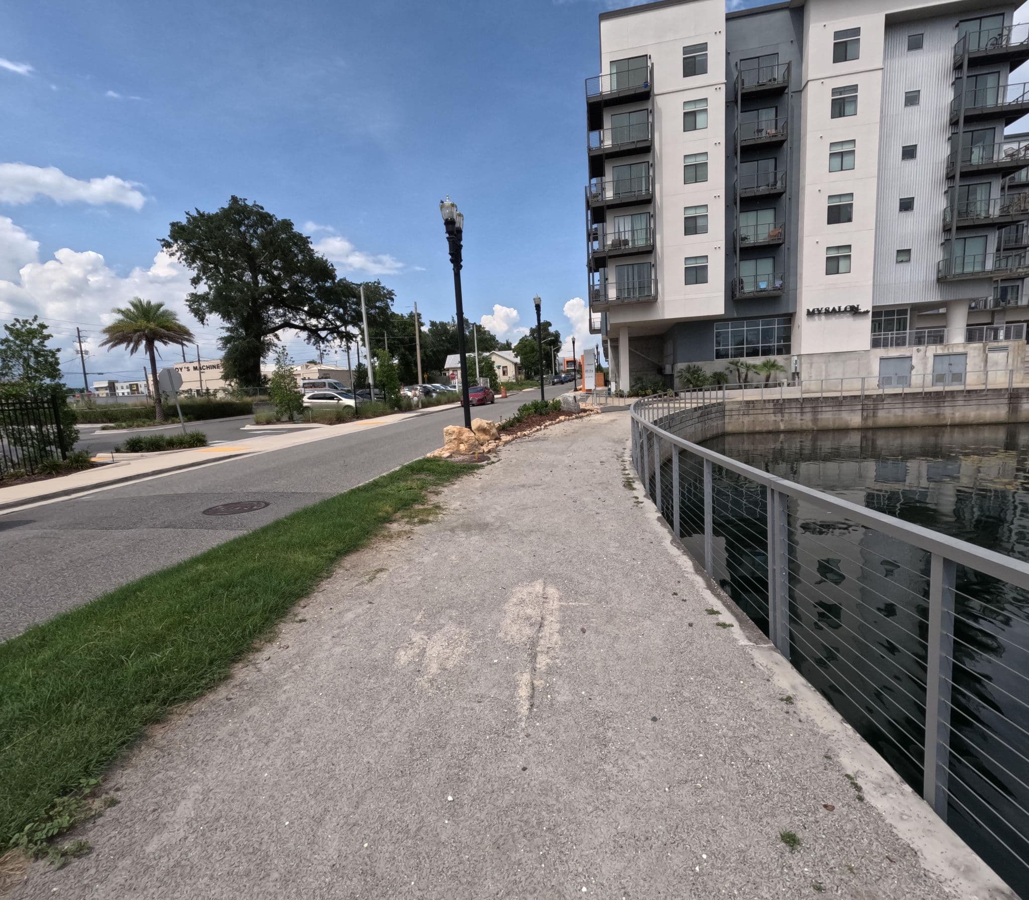 Street view near Pool, Jacksonville — © allen (CC BY-SA · Mapillary)