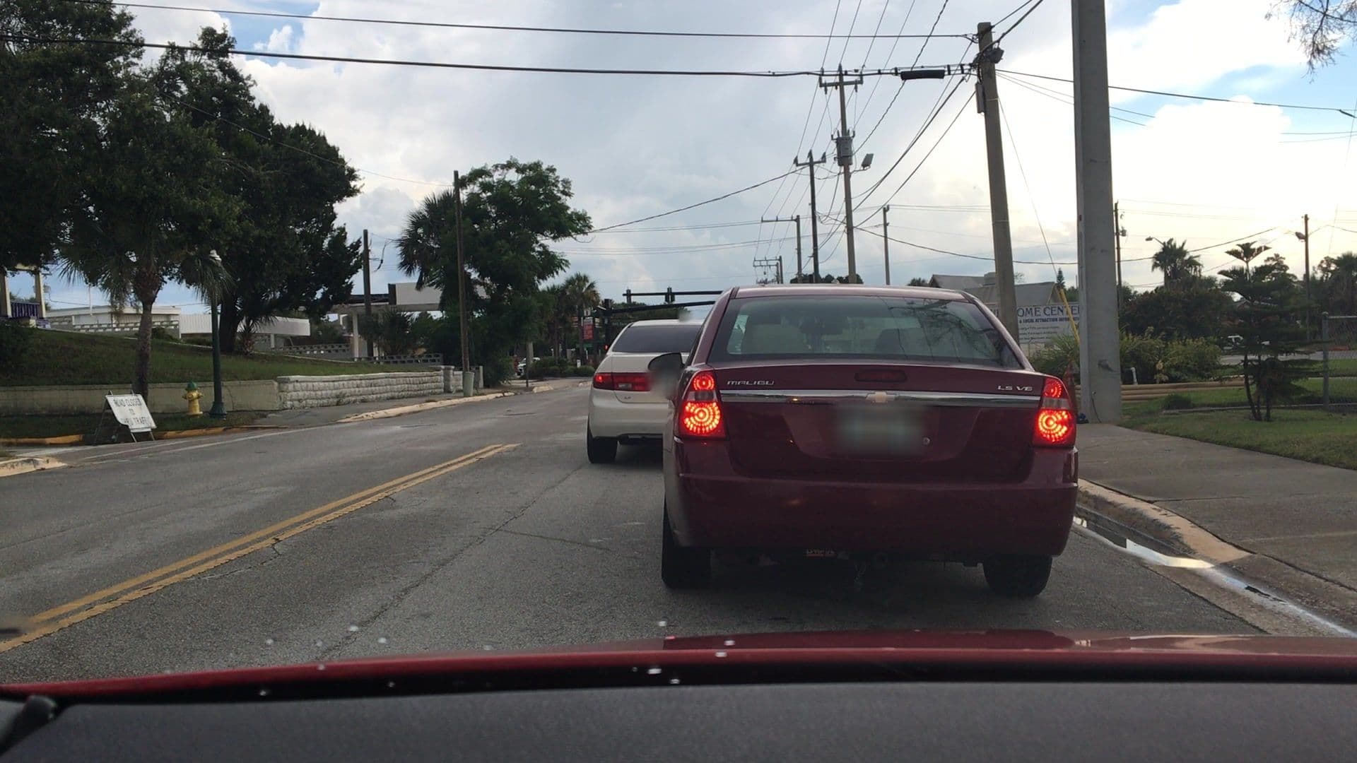 Street view near Welcome Center, Daytona Beach — © lvl5 (CC BY-SA · Mapillary)