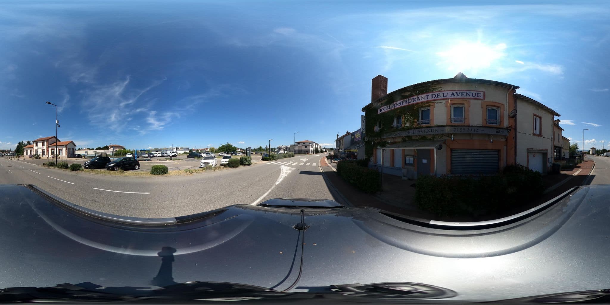 Street view near Hôtel restaurant de l'avenue, Bonson — © eric_s (CC BY-SA · Mapillary)