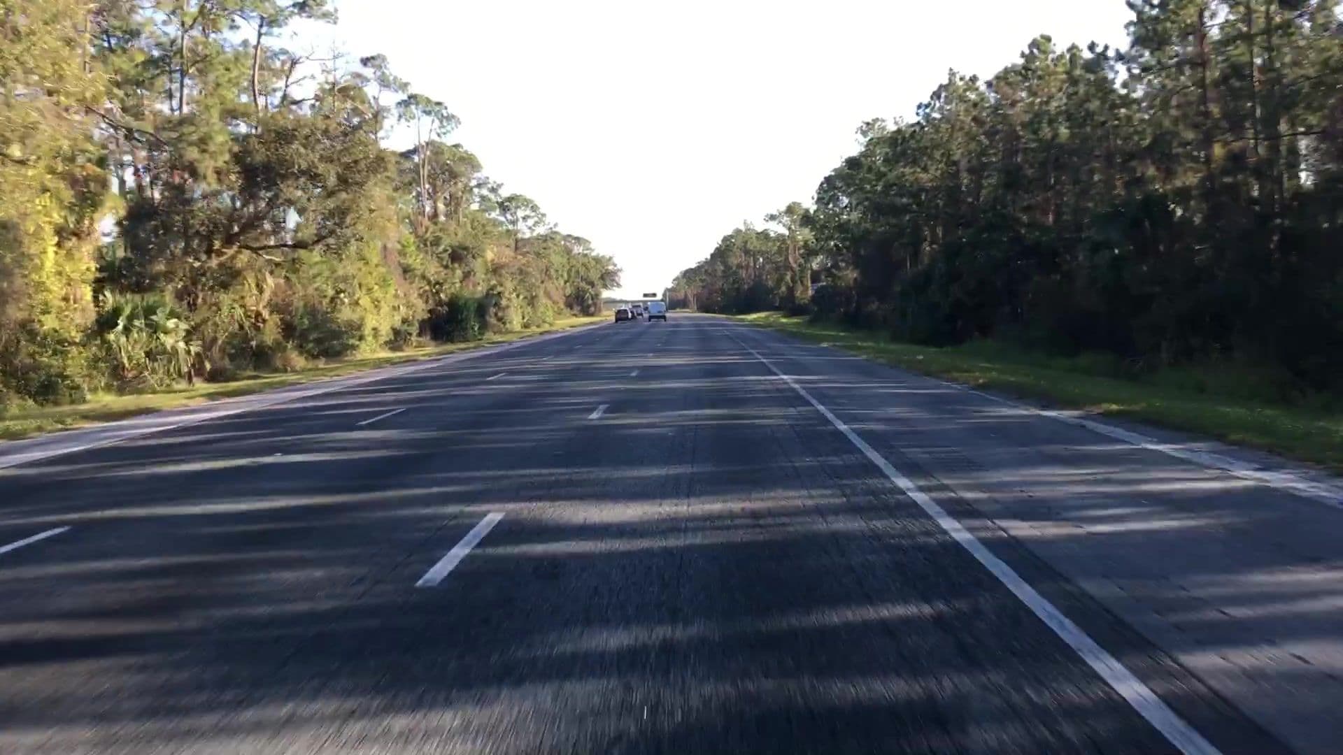 Street view near Tyler's Boat Barn, Ormond Beach — © lvl5 (CC BY-SA · Mapillary)