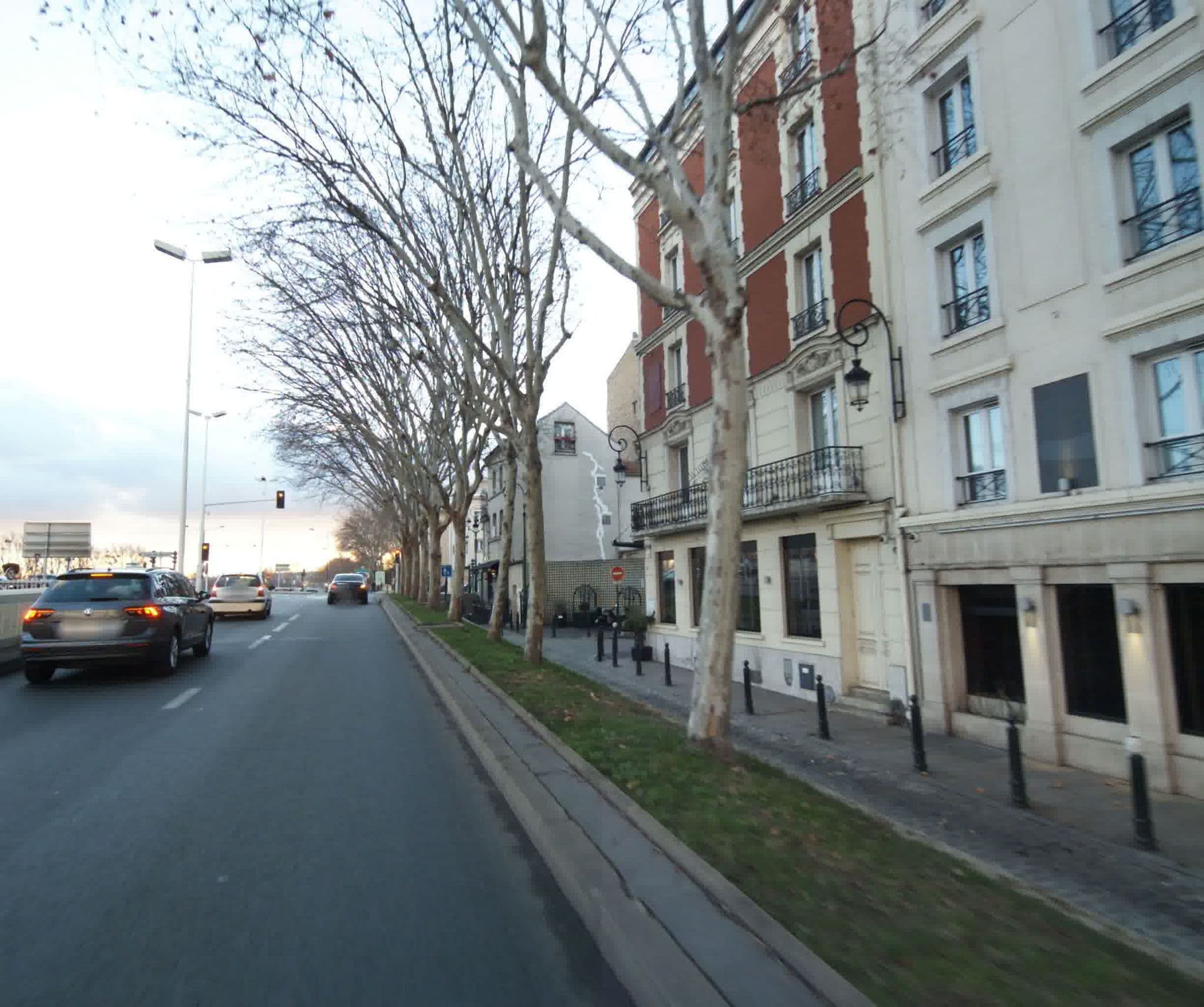 Street view near Best Western - Seine West, Puteaux — © sogefi (CC BY-SA · Mapillary)