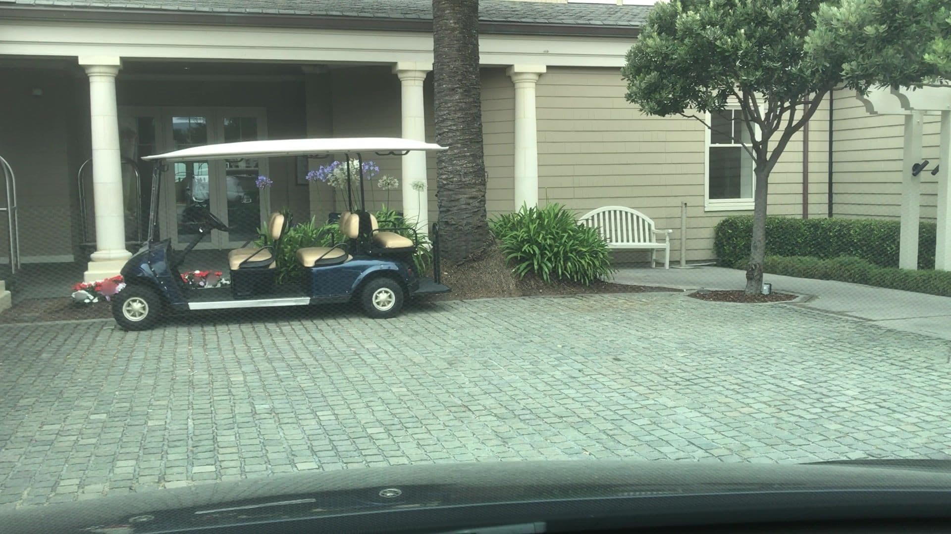 Street view near 2012 UCLA Manatt Energy Forum, Half Moon Bay — © lvl5 (CC BY-SA · Mapillary)