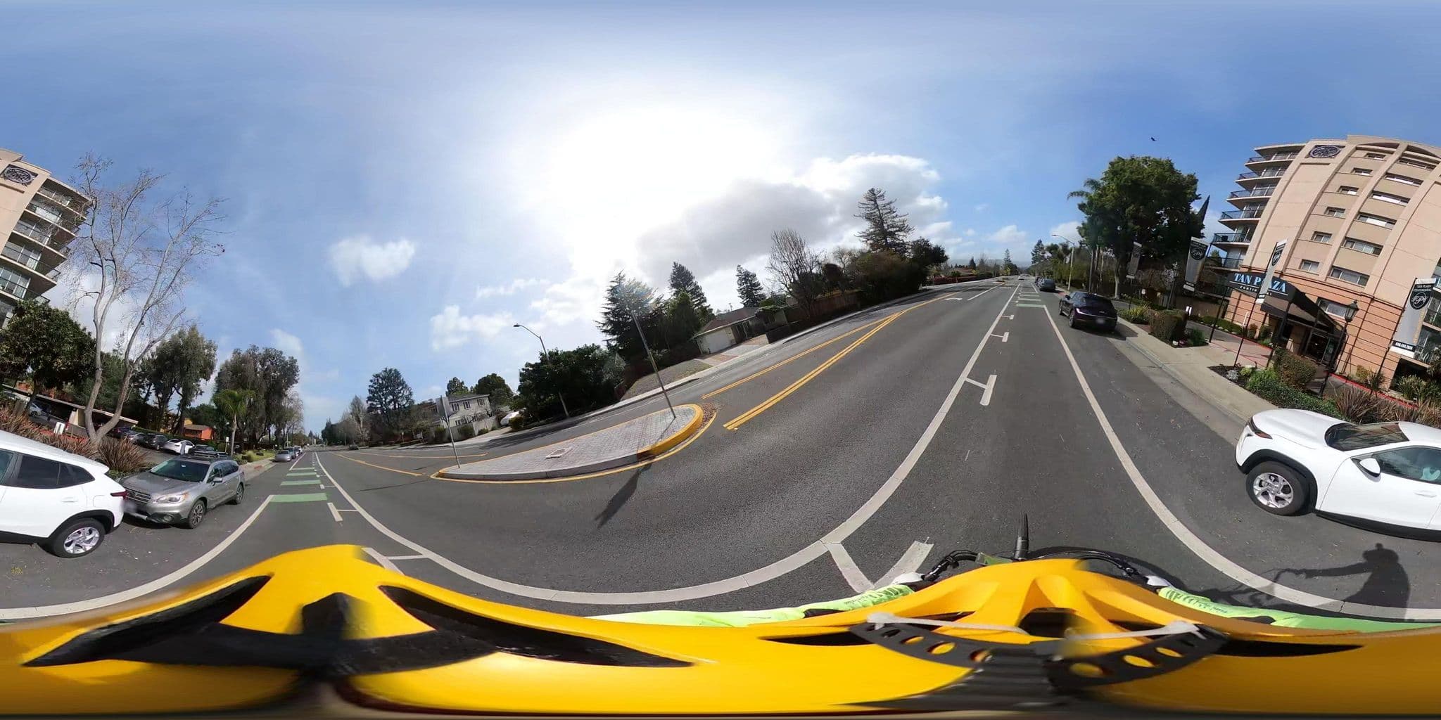 Street view near 끌뛰나침대, Los Altos — © pixelpete (CC BY-SA · Mapillary)