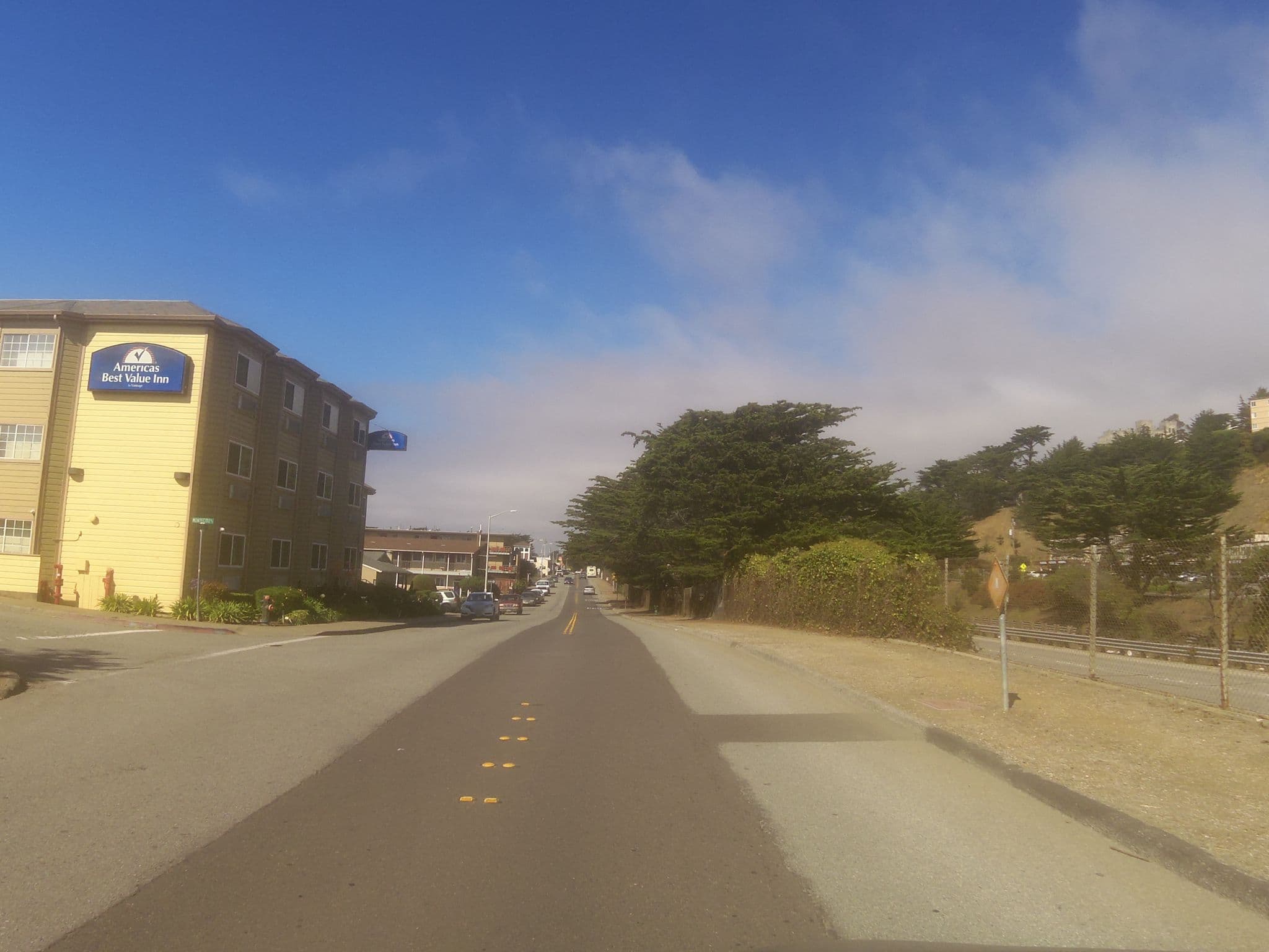 Street view near America, Pacifica — © andrewsnow (CC BY-SA · Mapillary)