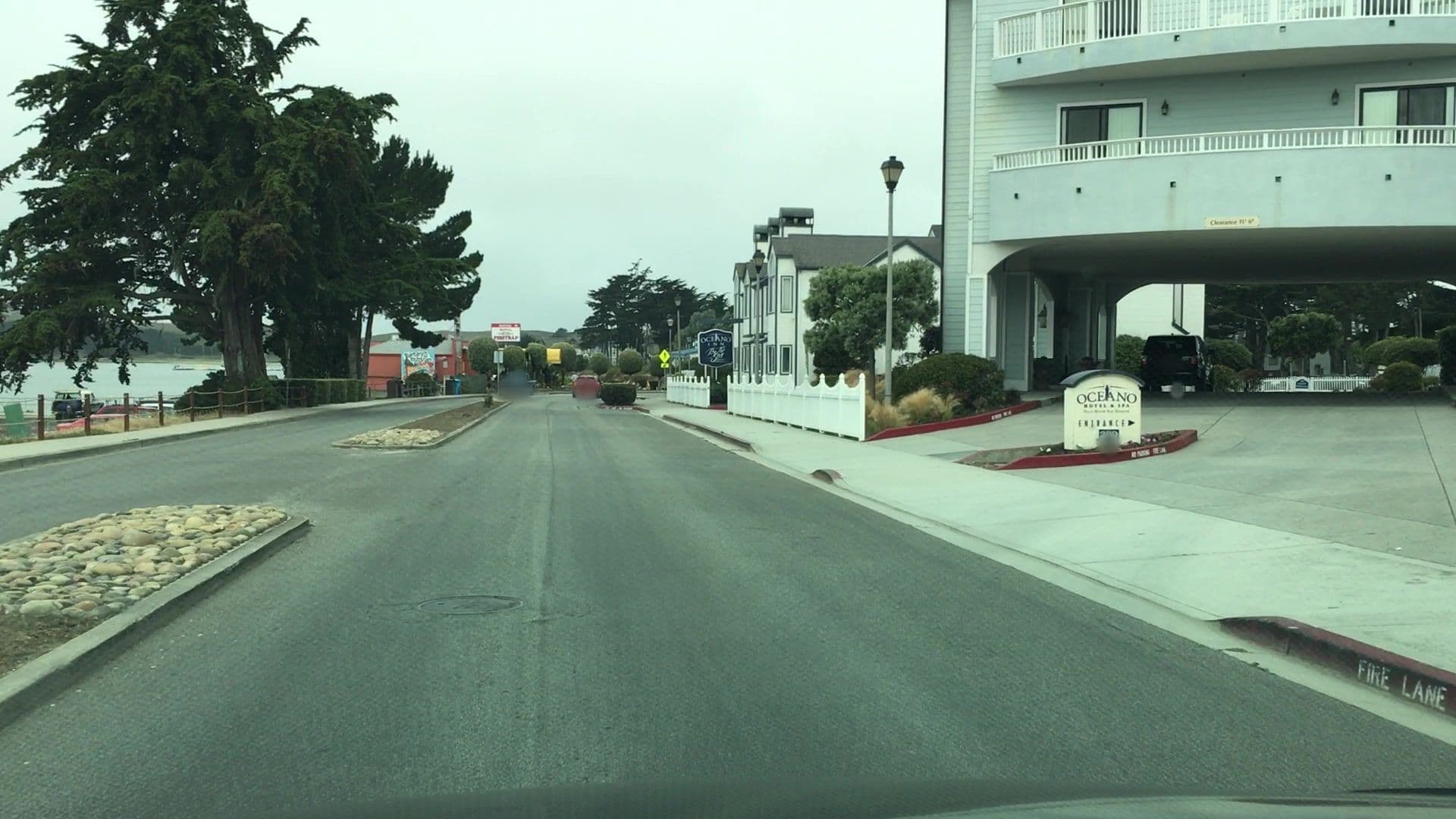 Street view near Oceano Hotel & Spa, El Granada — © lvl5 (CC BY-SA · Mapillary)