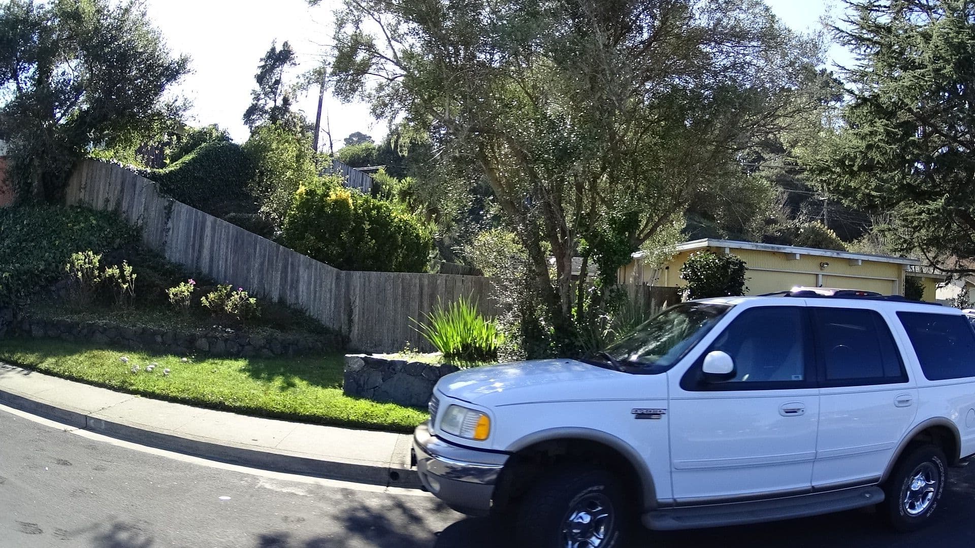 Street view near Hotel Hofmann, Pacifica — © bhousel (CC BY-SA · Mapillary)
