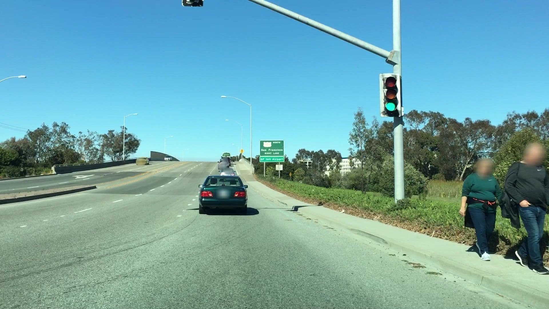 Street view near NH Hotel, Millbrae — © lvl5 (CC BY-SA · Mapillary)