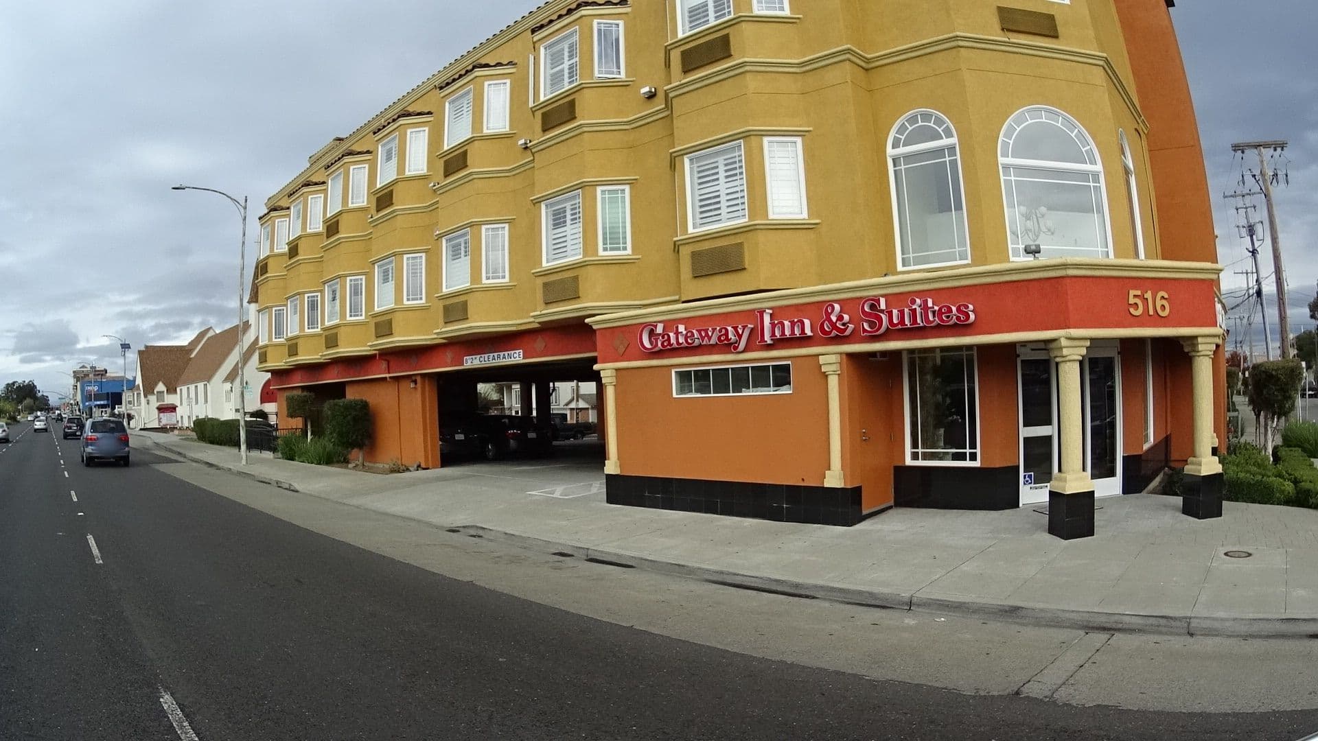 Street view near Gateway Inn SFO, San Bruno — © bhousel (CC BY-SA · Mapillary)