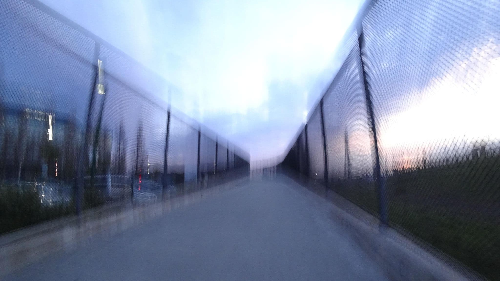 Street view near Coiffin' The Hair, Burlingame — © eneerhut (CC BY-SA · Mapillary)