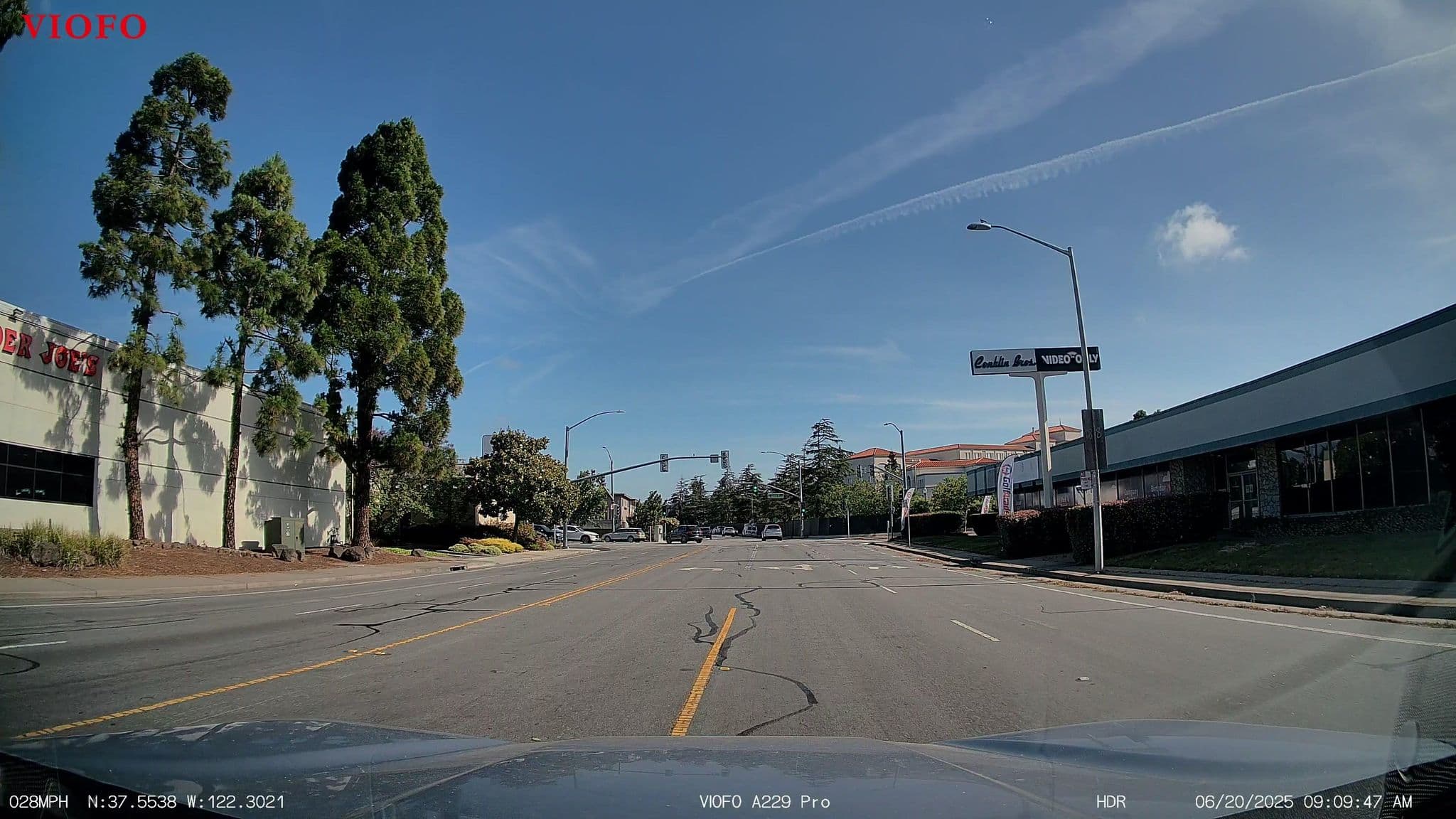 Street view near Room 4061, San Mateo — © juzza (CC BY-SA · Mapillary)