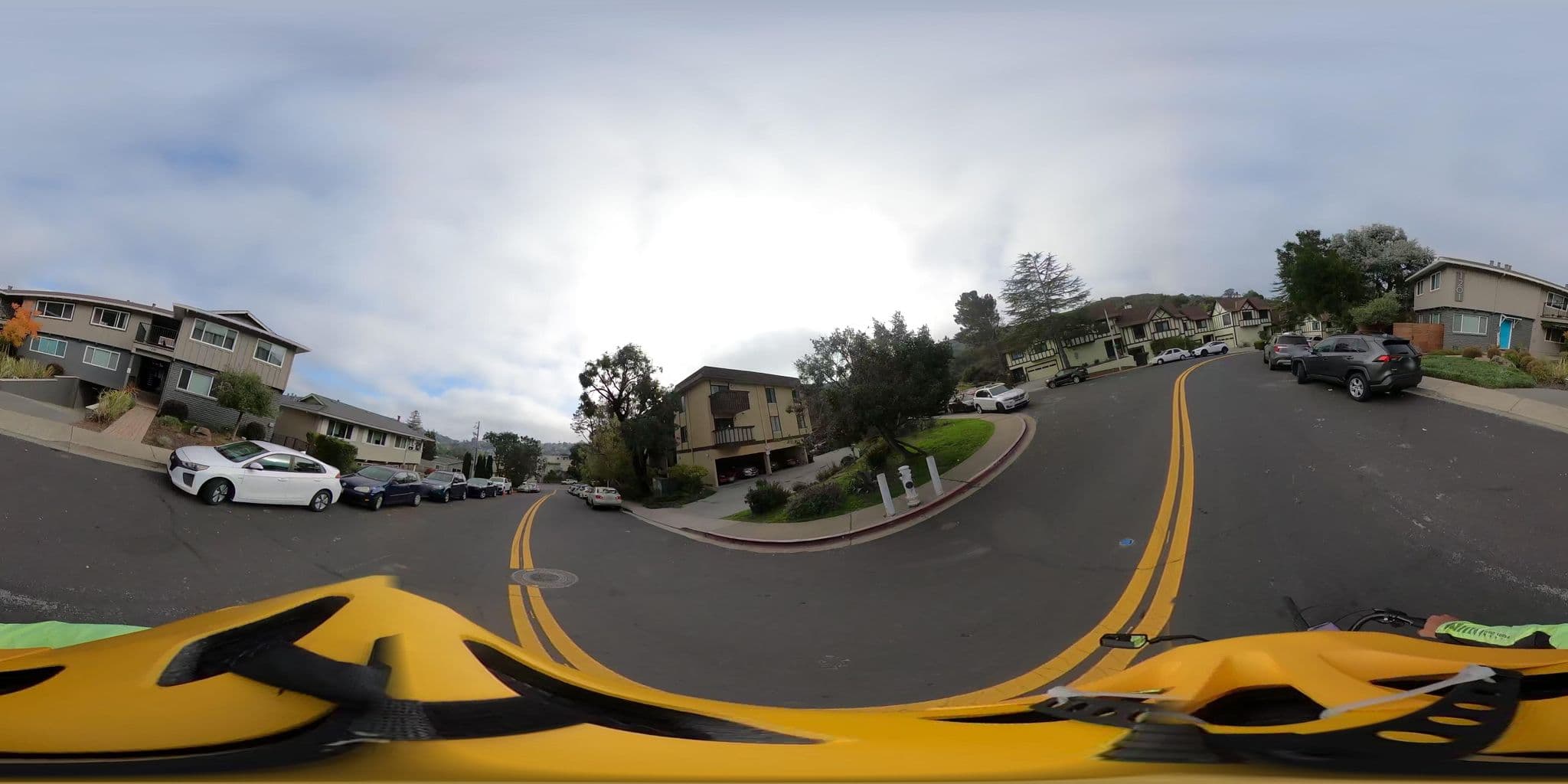 Street view near Hotel Philbert, Belmont — © pixelpete (CC BY-SA · Mapillary)