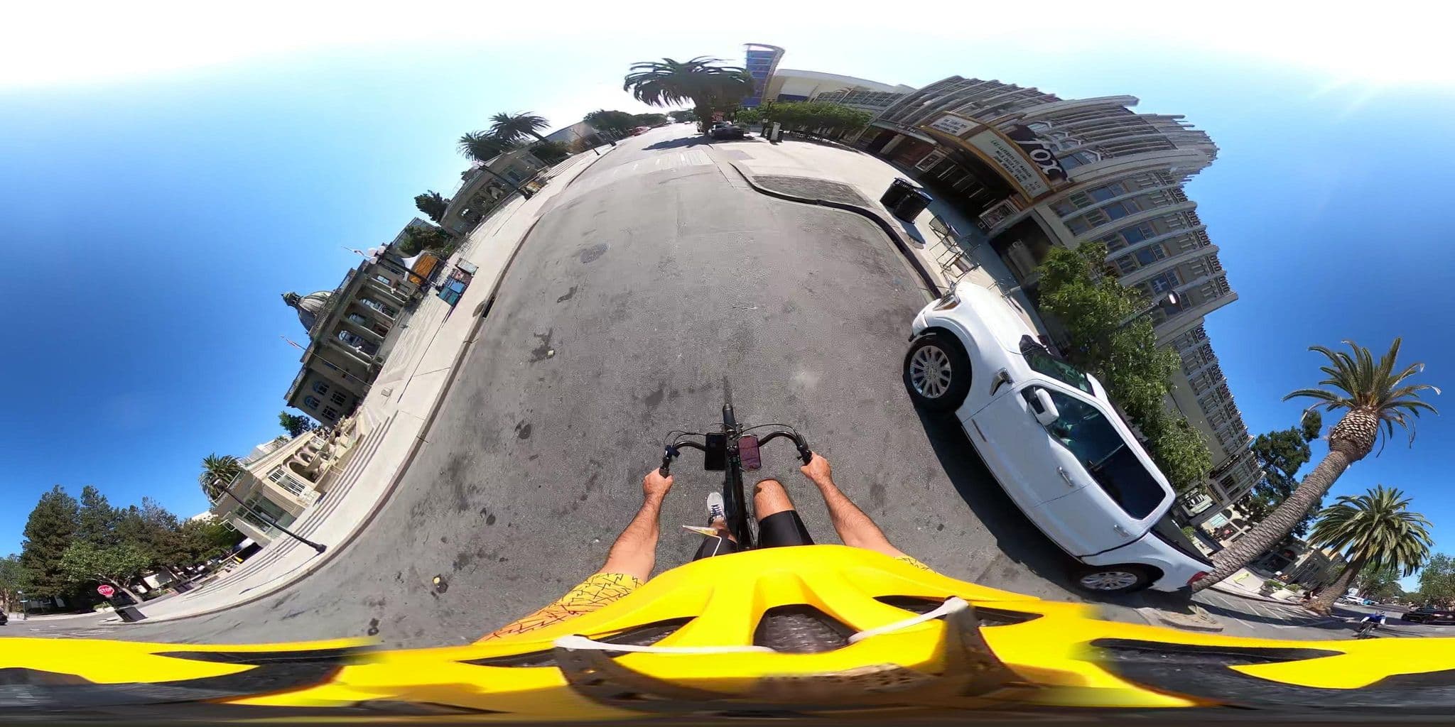 Street view near Ggg, Redwood City — © pixelpete (CC BY-SA · Mapillary)