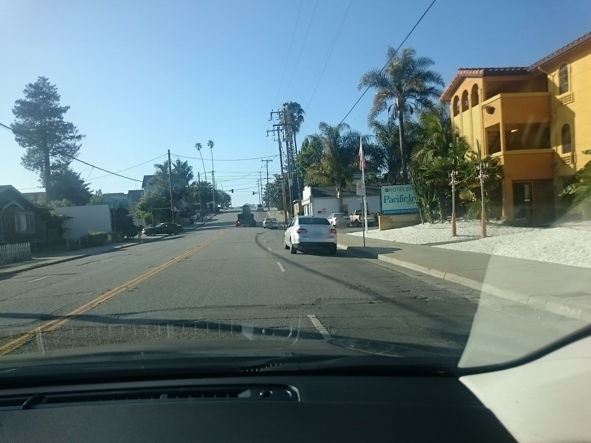 Street view near Pure Pacific Inn, Santa Cruz — © voschix (CC BY-SA · Mapillary)