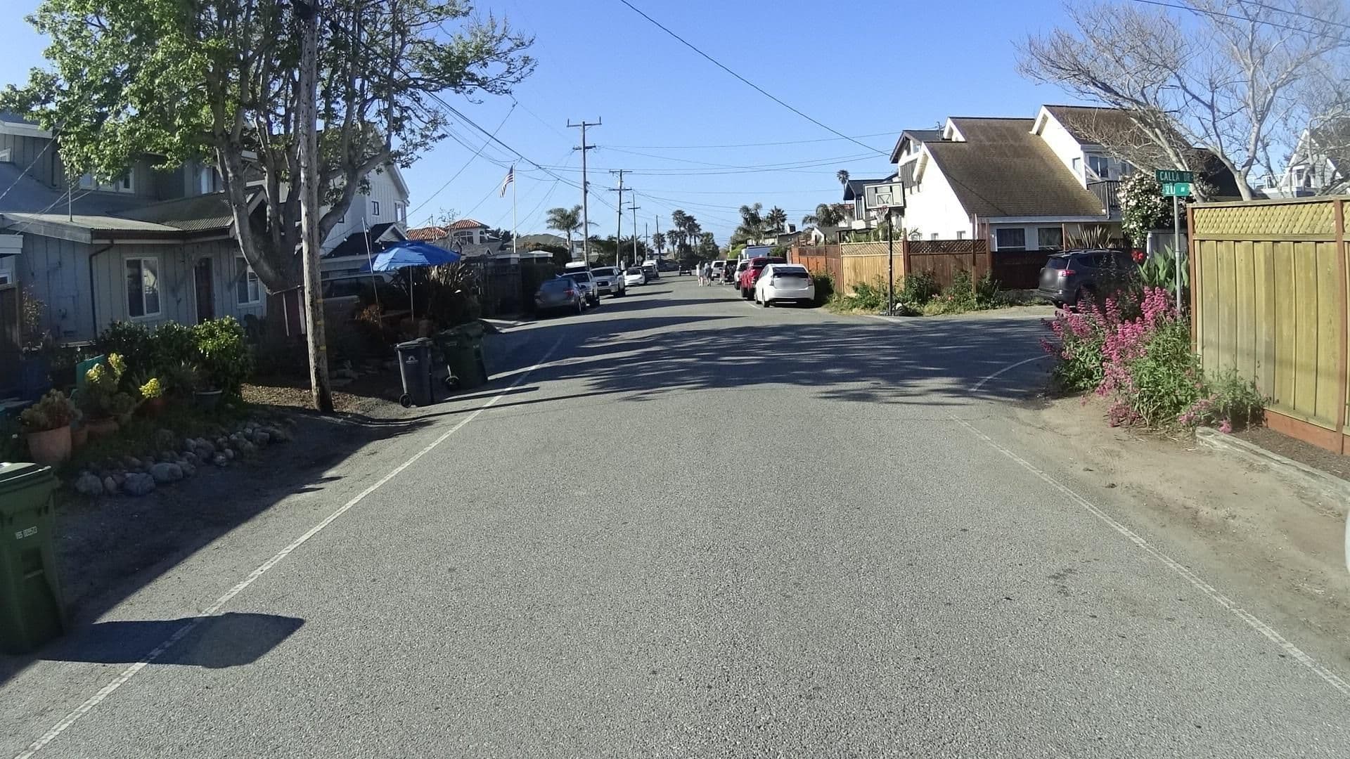 Street view near Sand Dollar Beach House - Pleasure Point, Capitola — © marker_geo (CC BY-SA · Mapillary)