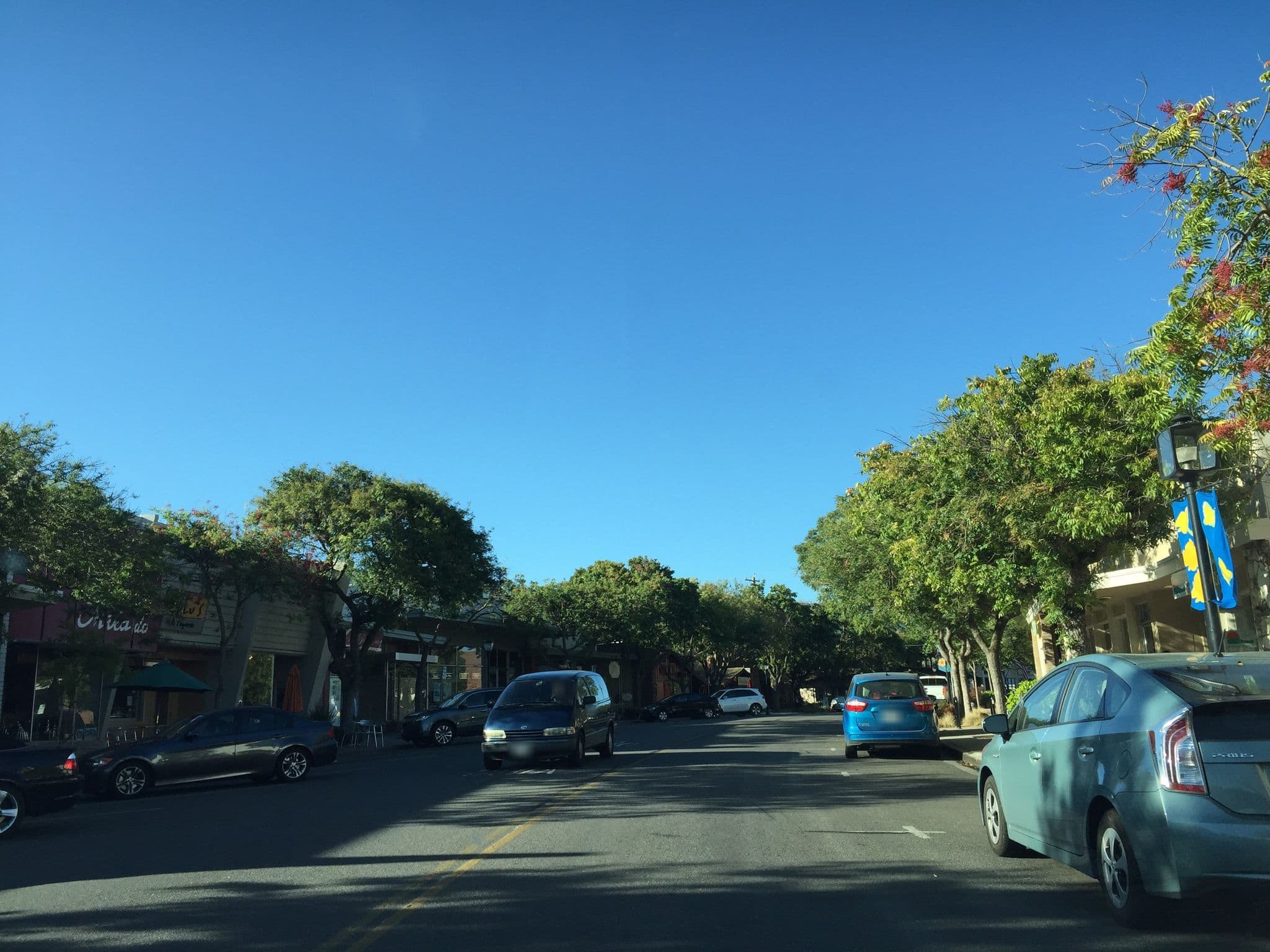 Street view near United States of Amurica, Los Altos — © jesolem (CC BY-SA · Mapillary)
