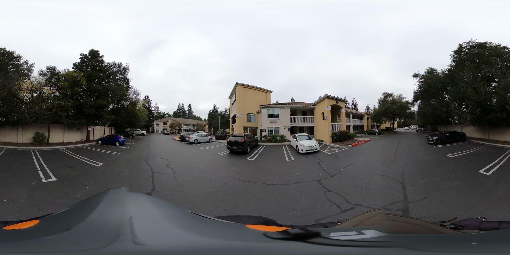 Street view near Residence Della Silicon Babba, Mountain View — © beddy (CC BY-SA · Mapillary)