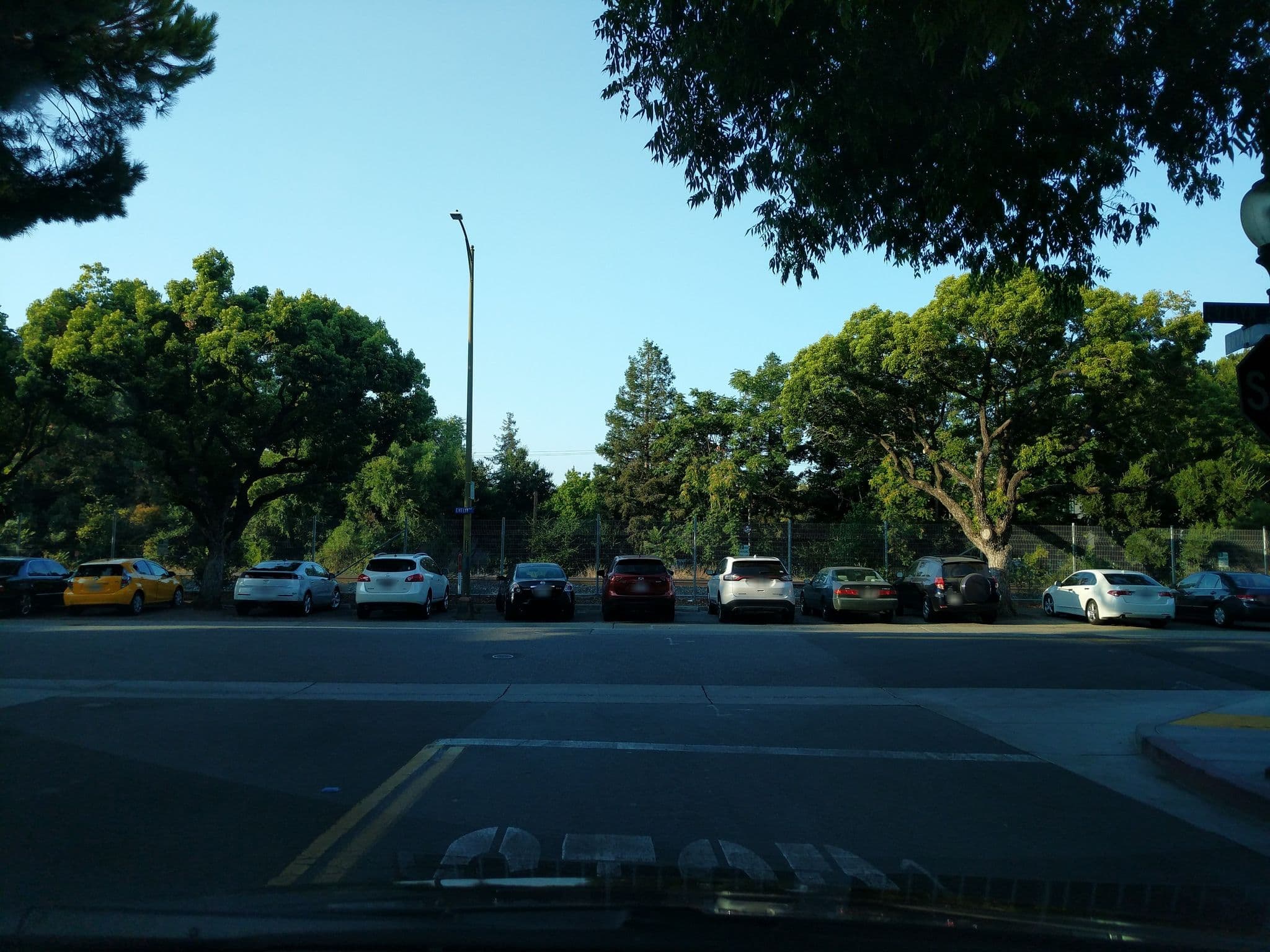Street view near Pacific Euro Hotel Mountain View, Mountain View — © PugetUrbanistExplorer (CC BY-SA · Mapillary)
