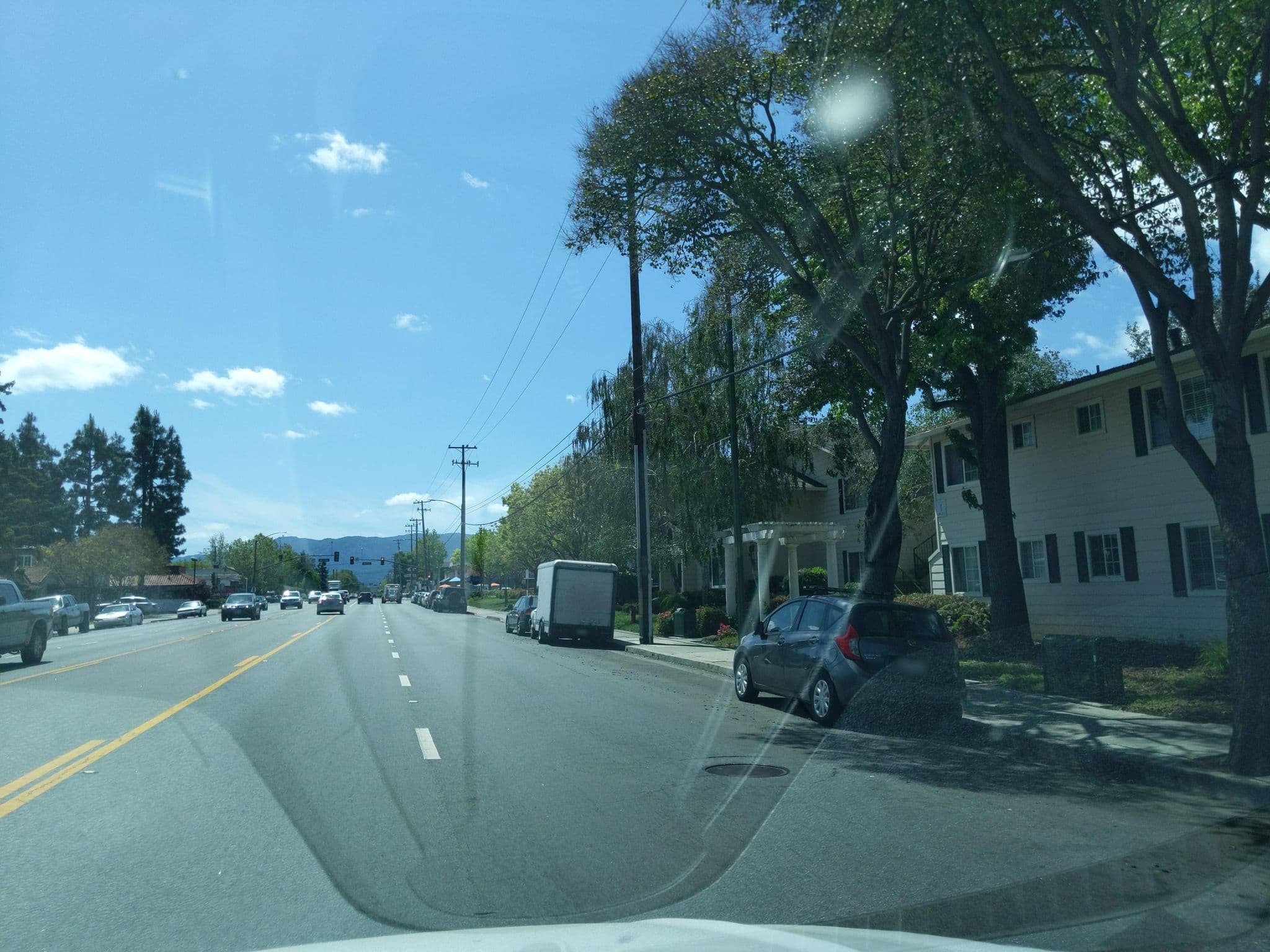 Street view near Los Gatos Creek, Campbell — © nikkidiaz (CC BY-SA · Mapillary)